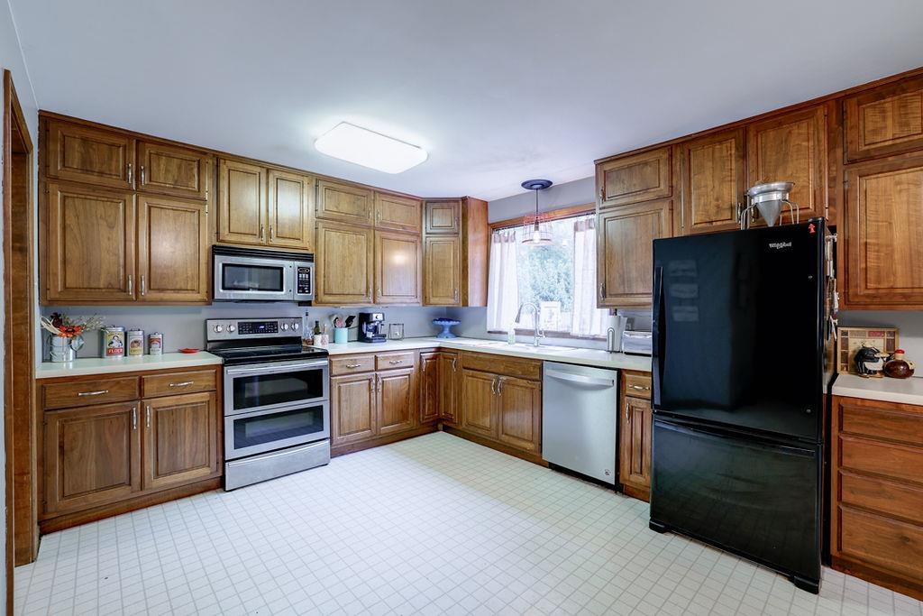 1423 Fuller Winfield KS 67156
