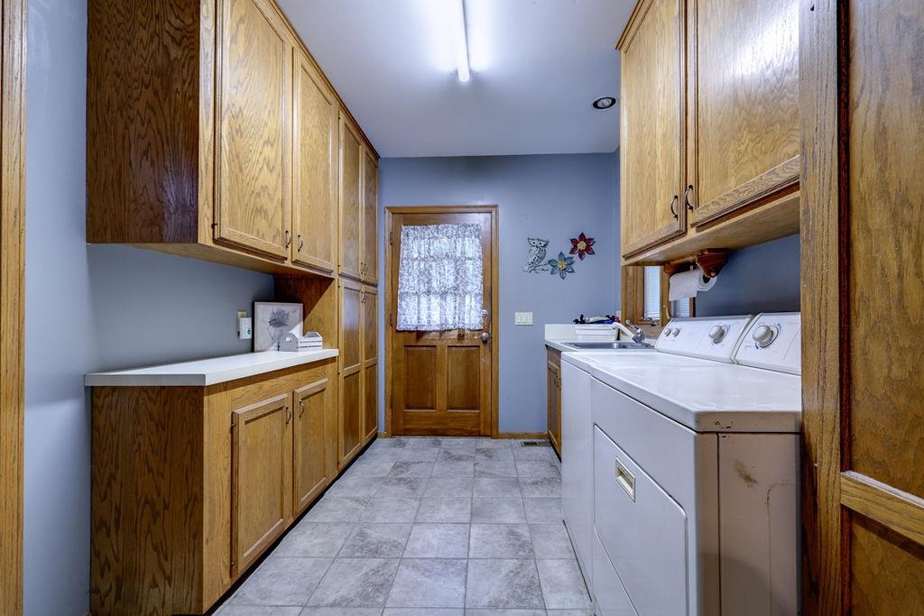 1423 Fuller Winfield KS 67156