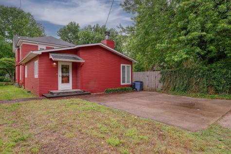 1423 Fuller Winfield KS 67156