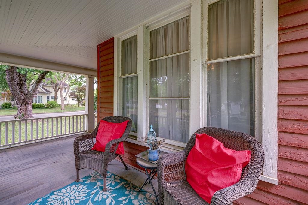 1423 Fuller Winfield KS 67156