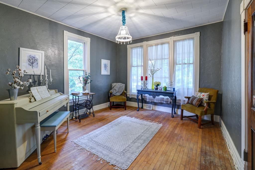 1423 Fuller Winfield KS 67156