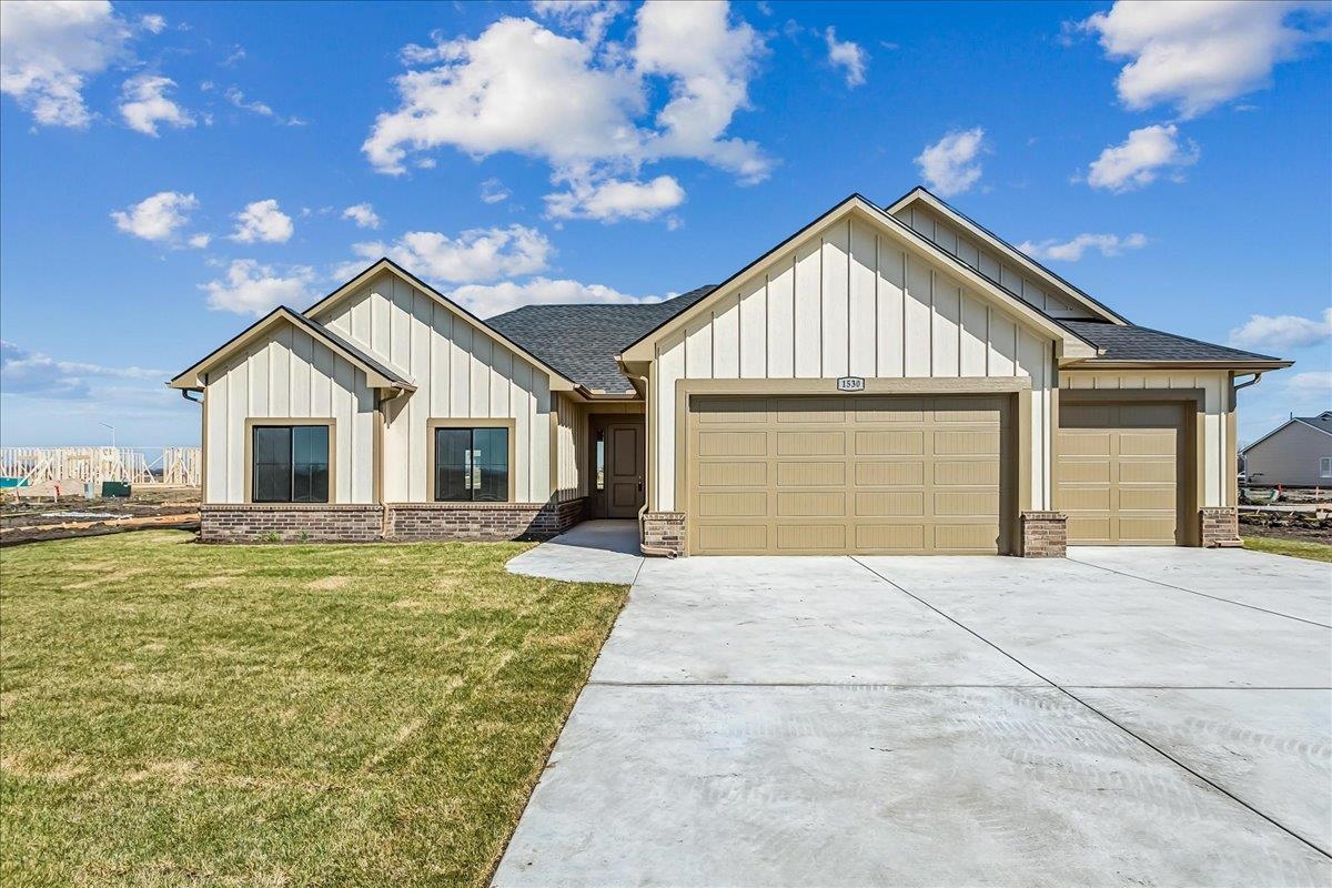 1530 E Appleton Street Valley Center KS 67147
