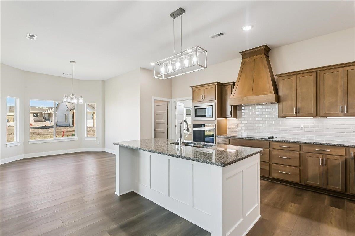 1530 E Appleton Street Valley Center KS 67147