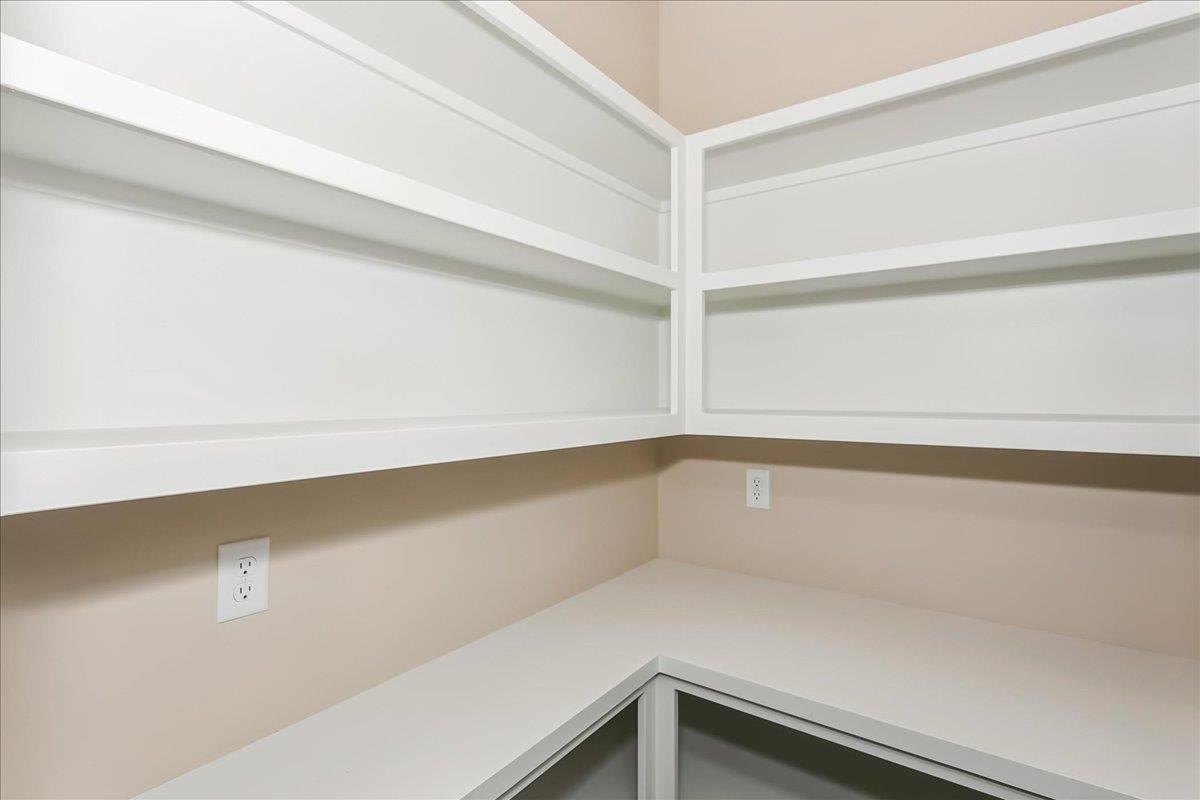 1530 E Appleton Street Valley Center KS 67147
