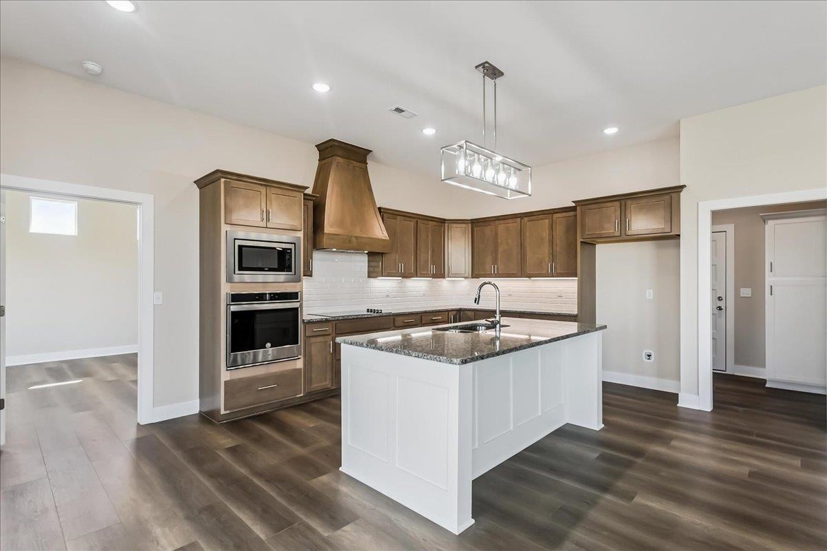 1530 E Appleton Street Valley Center KS 67147