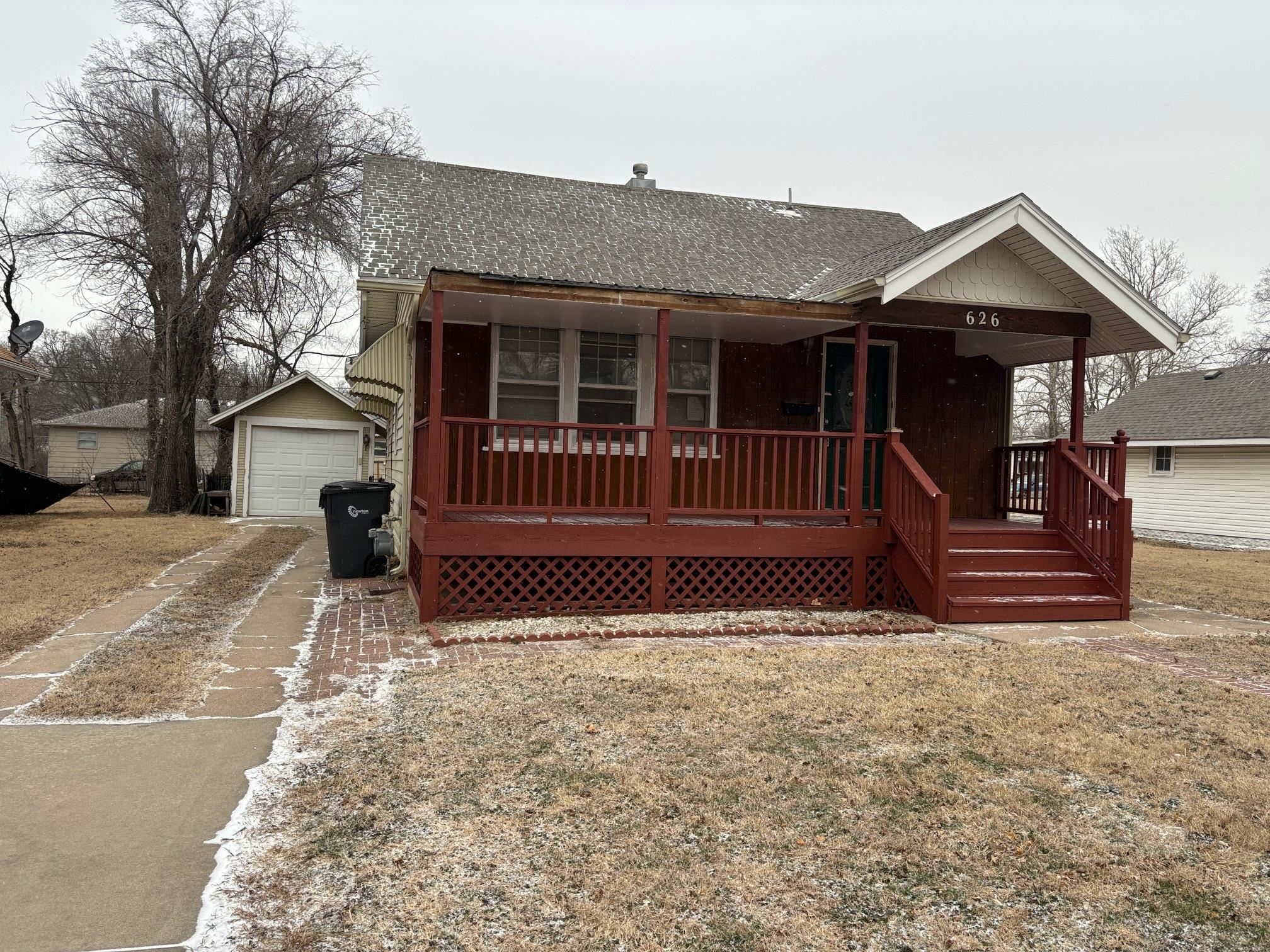 626 SE 5th Newton KS 67114
