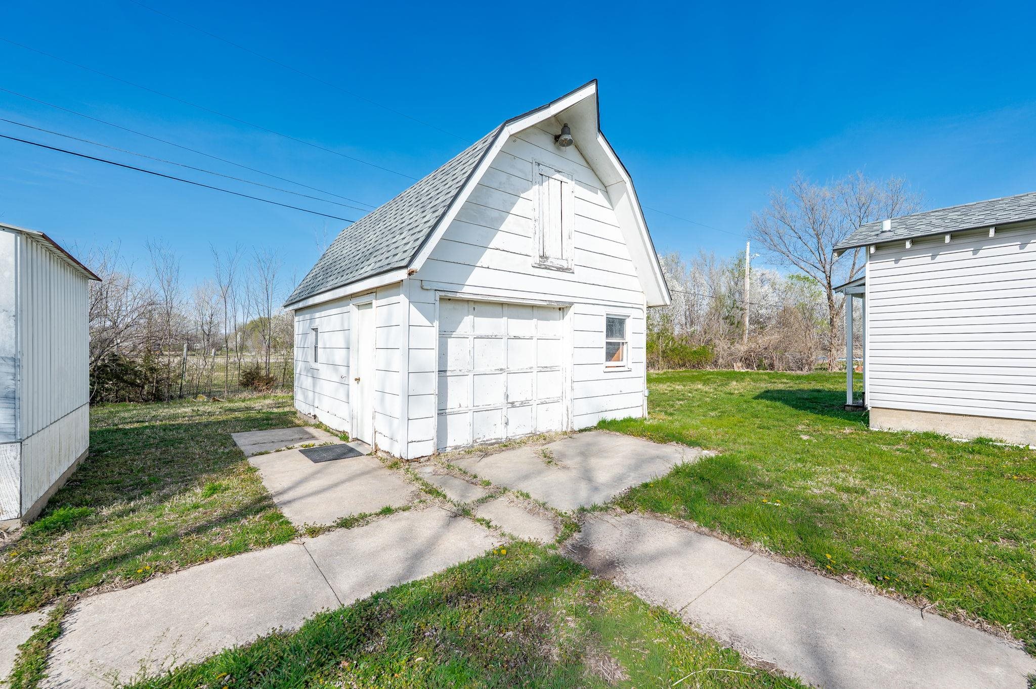 818 W 81st Street S Haysville KS 67060