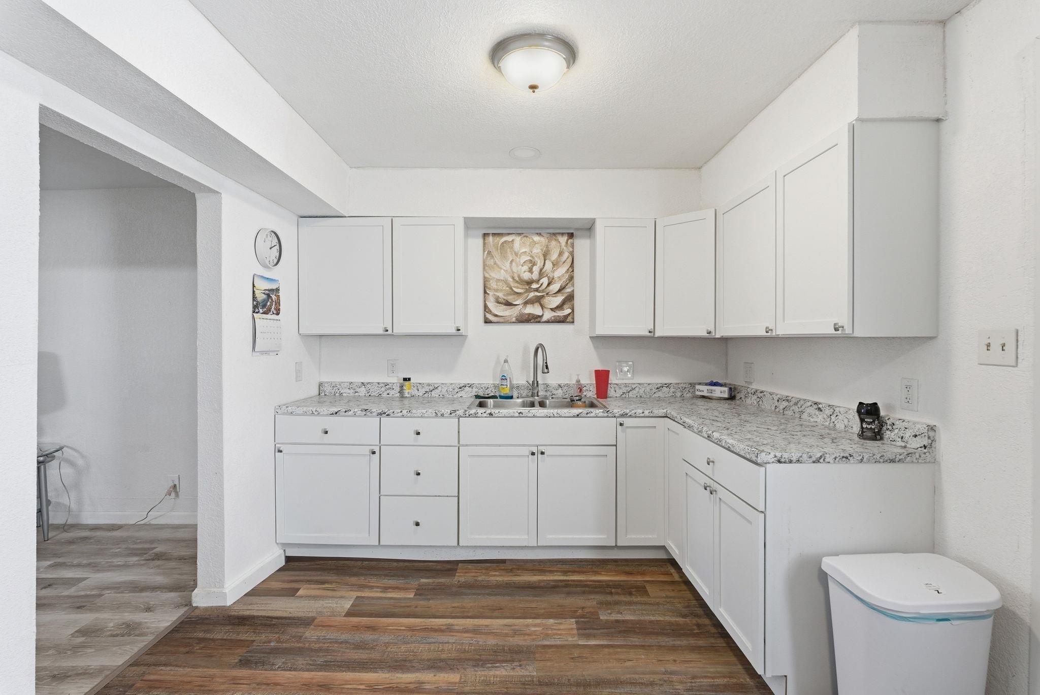 1815 S Hydraulic Street Wichita KS 67211