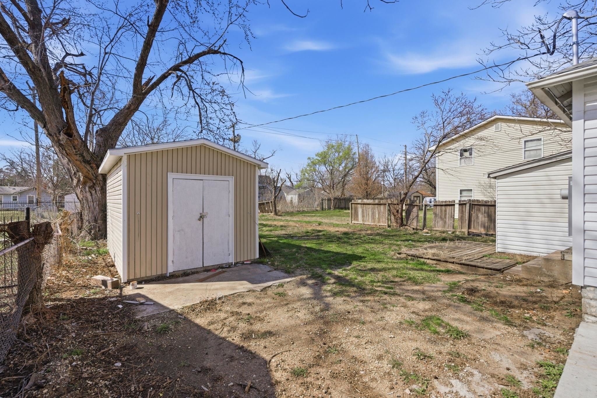 1815 S Hydraulic Street Wichita KS 67211