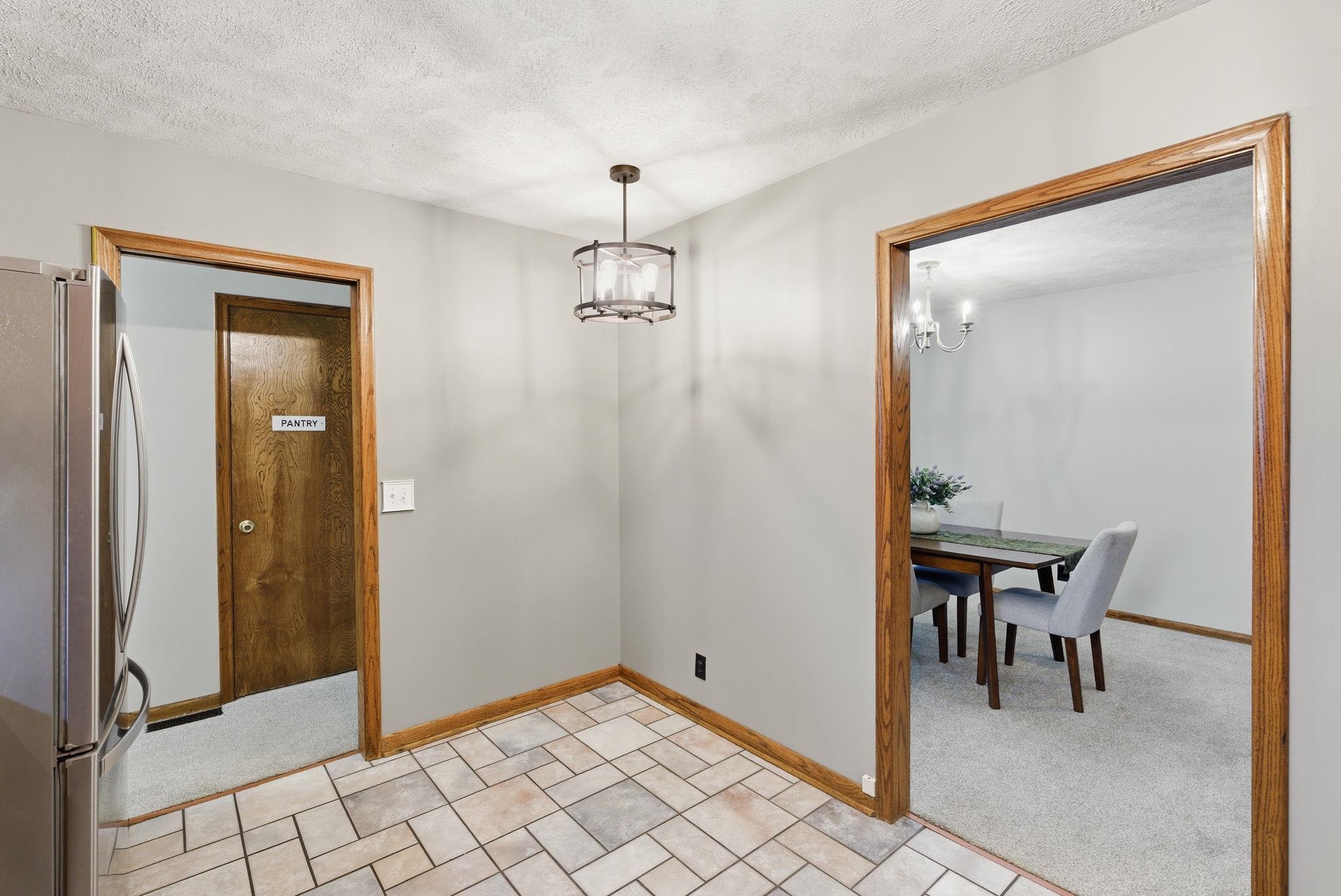 1615 N Holland Lane Wichita KS 67212-1572