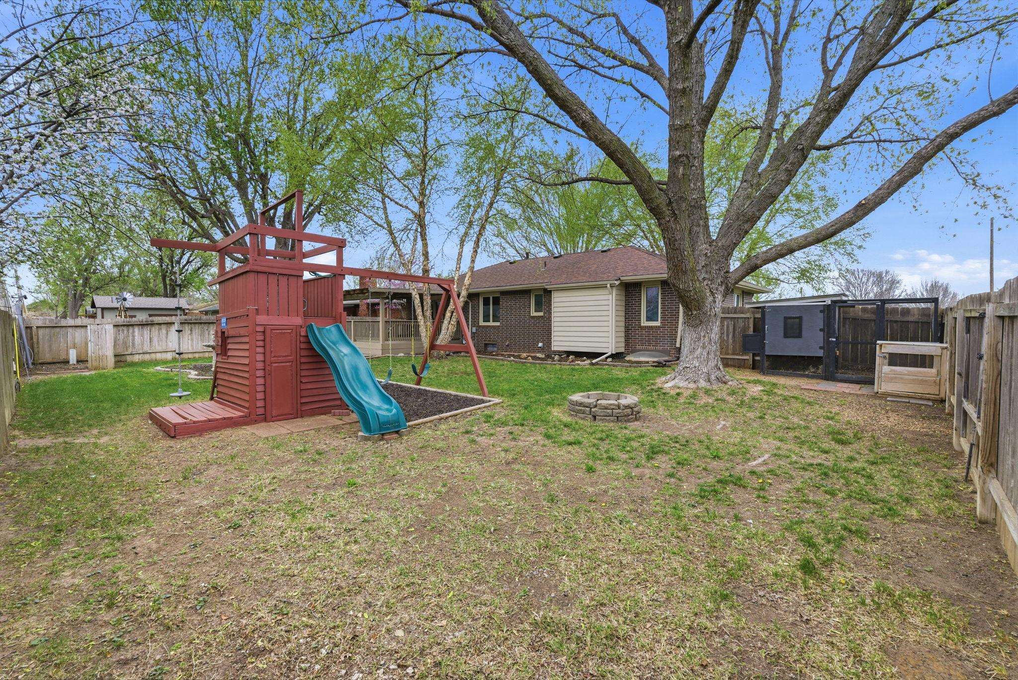 1615 N Holland Lane Wichita KS 67212-1572
