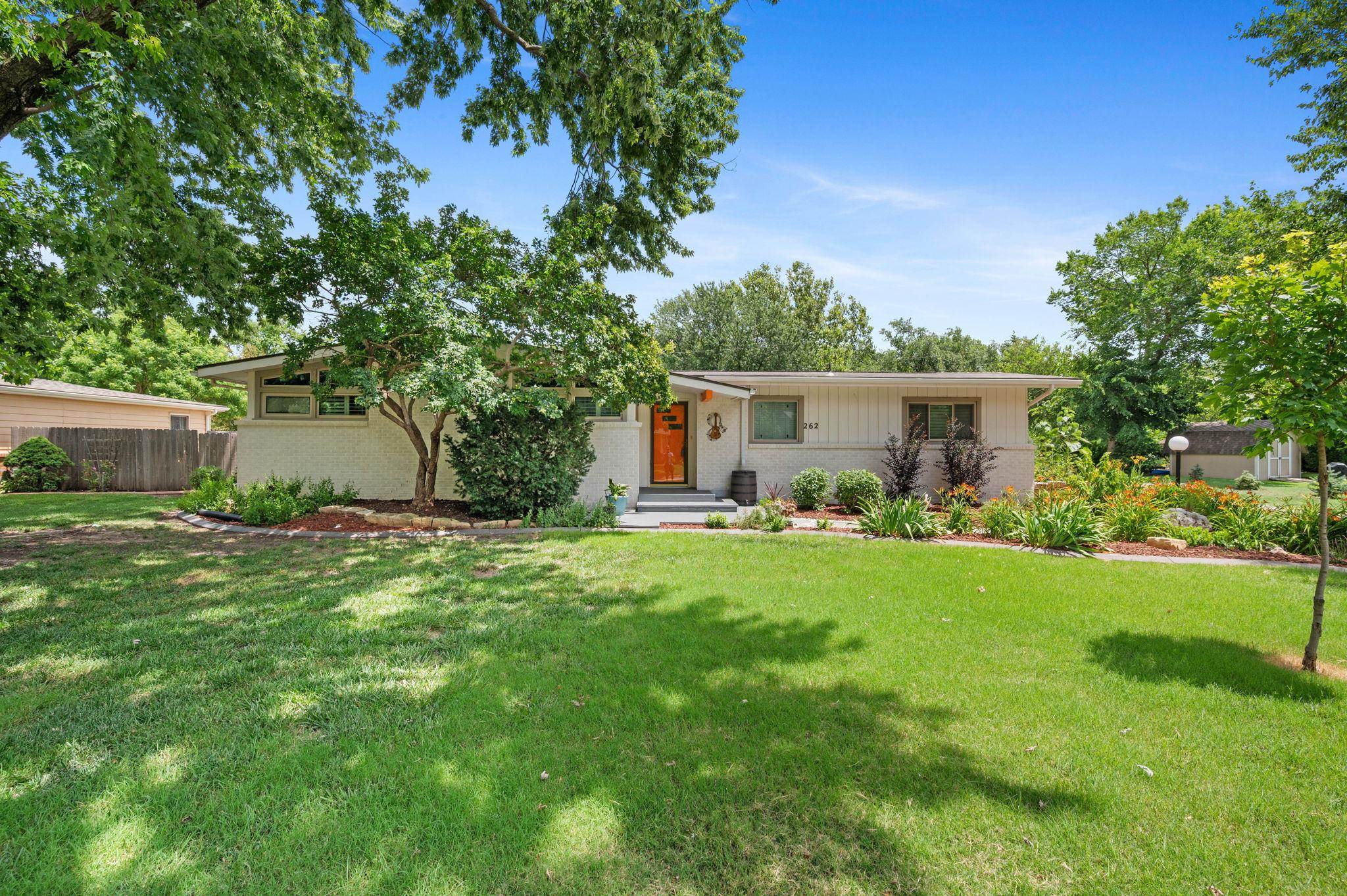 262 S Bonnie Brae Street Wichita KS 67207