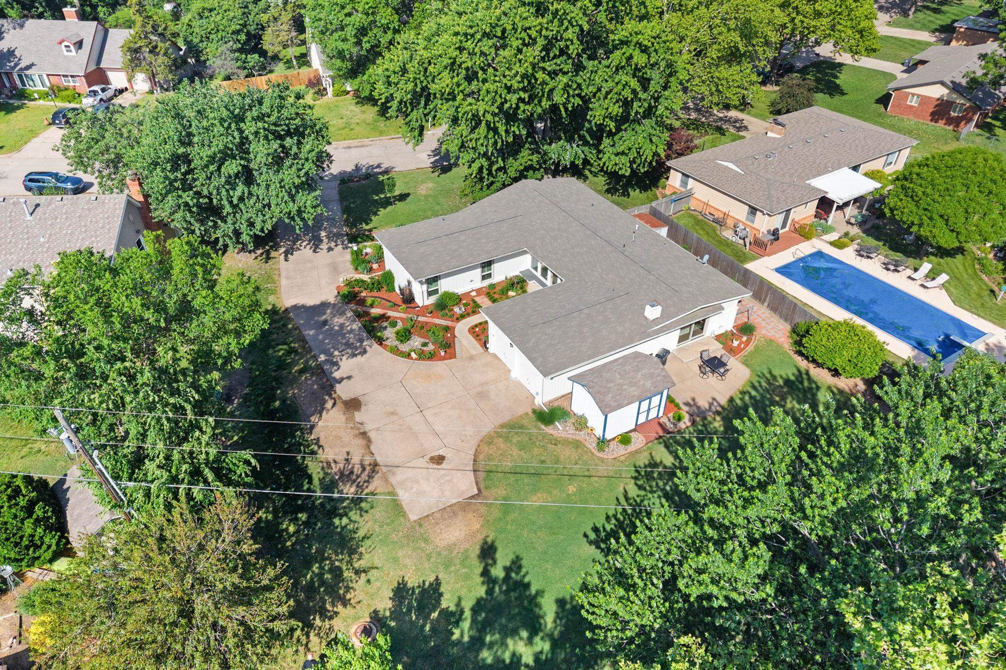 262 S Bonnie Brae Street Wichita KS 67207