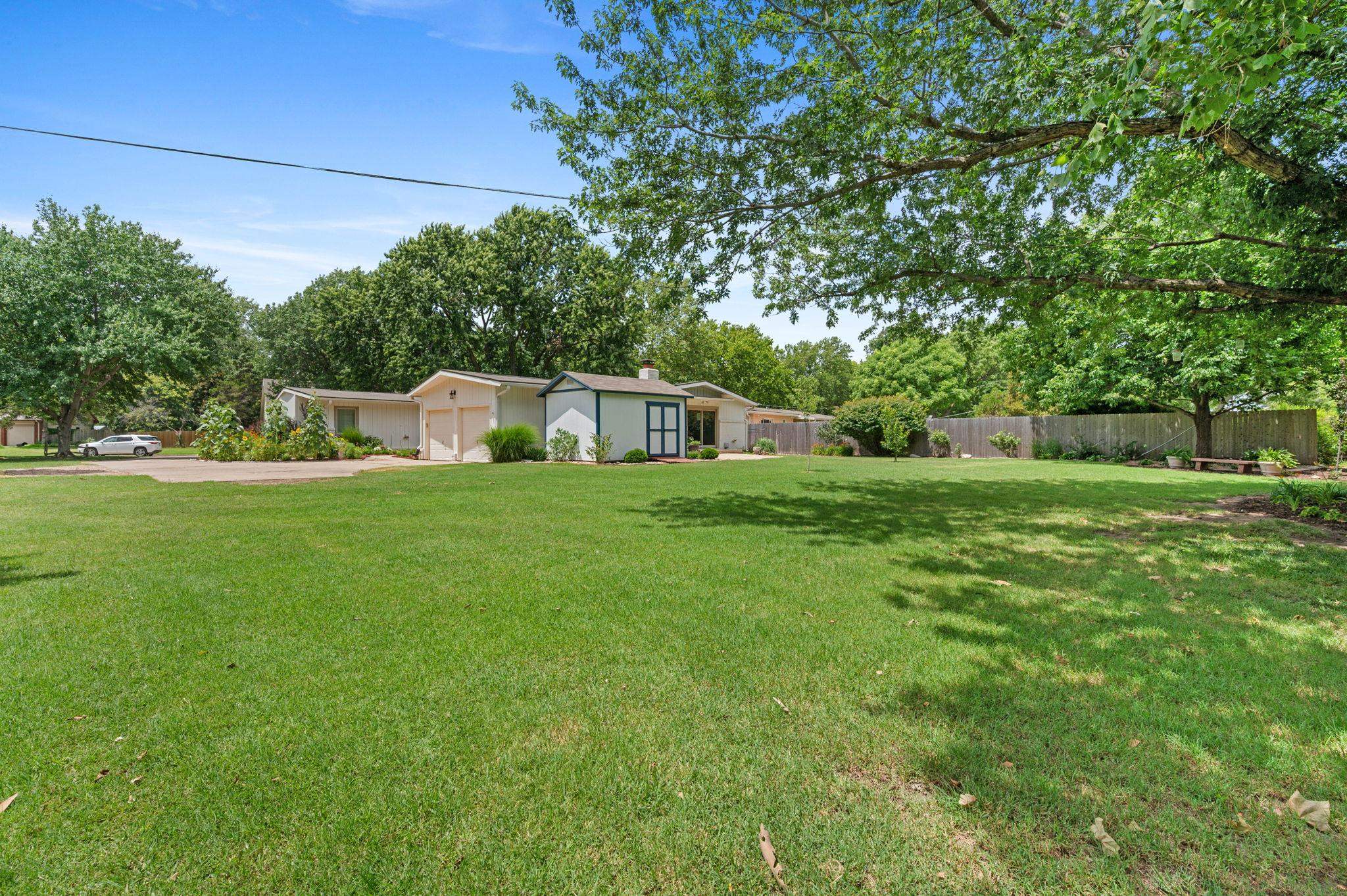 262 S Bonnie Brae Street Wichita KS 67207