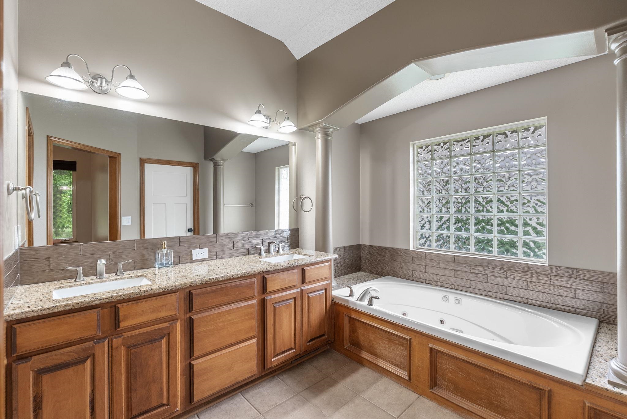 3257 N Forest Lakes Wichita KS 67205