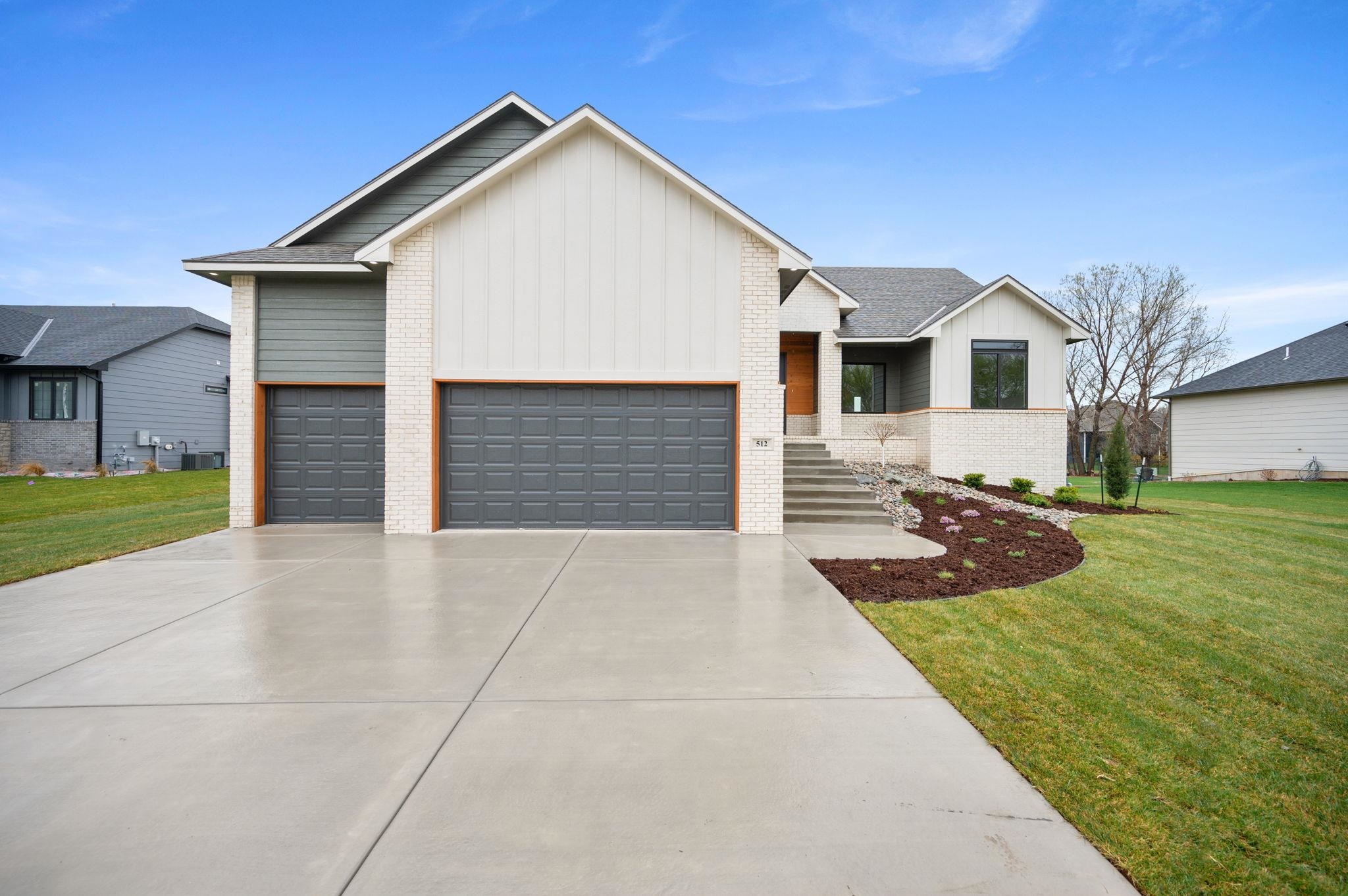 512 N Valley Creek Drive Valley Center KS 67147