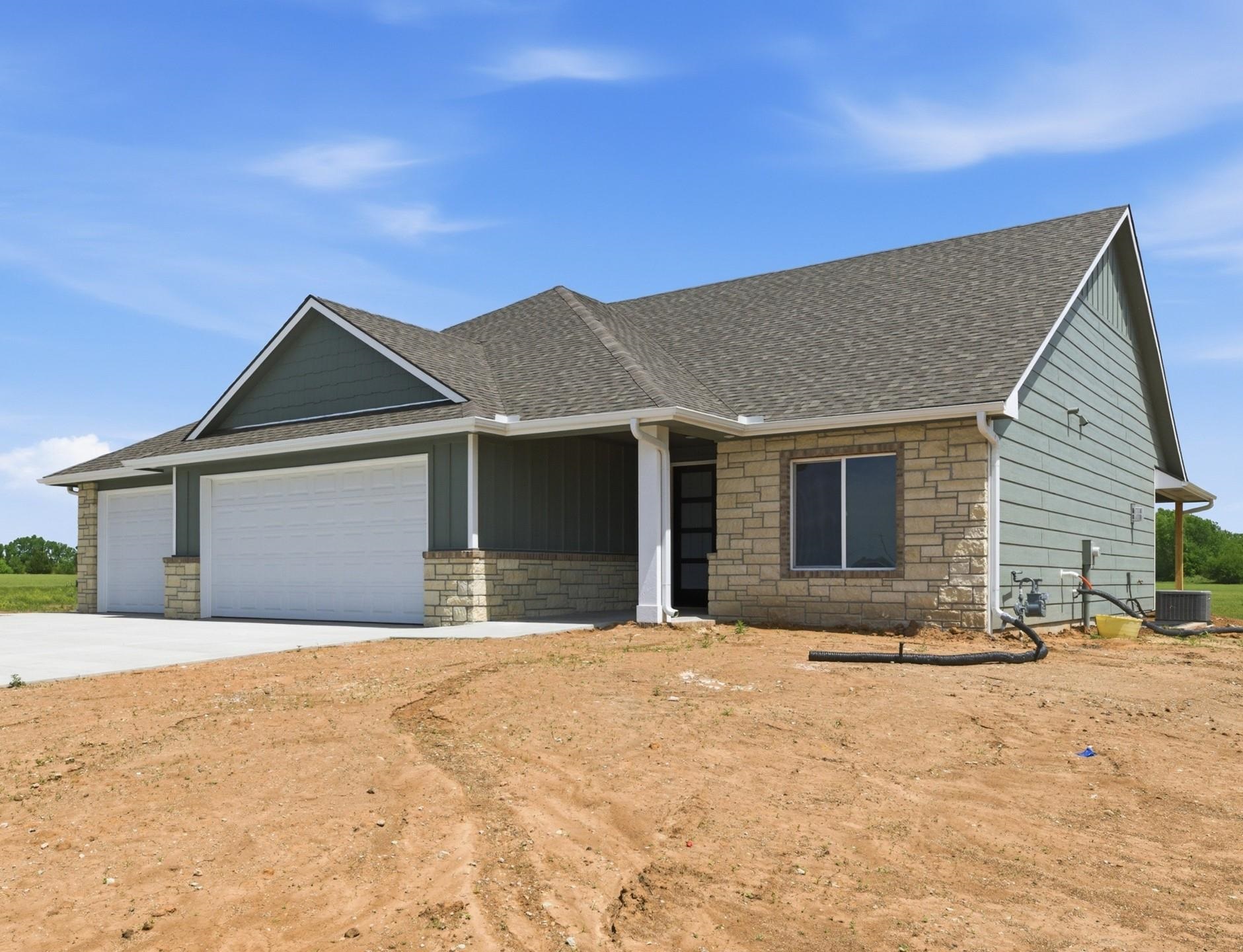 505 Maple Leaf Circle Newton KS 67114
