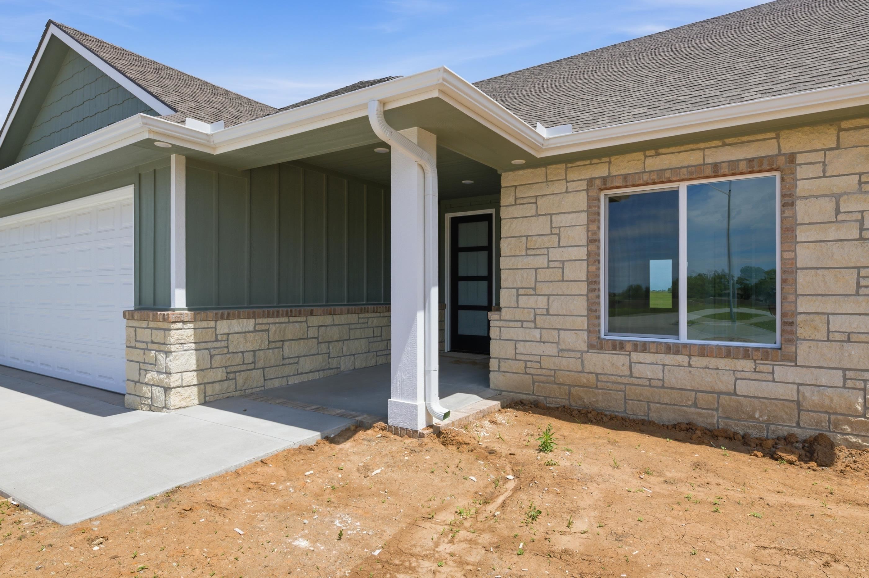 505 Maple Leaf Circle Newton KS 67114