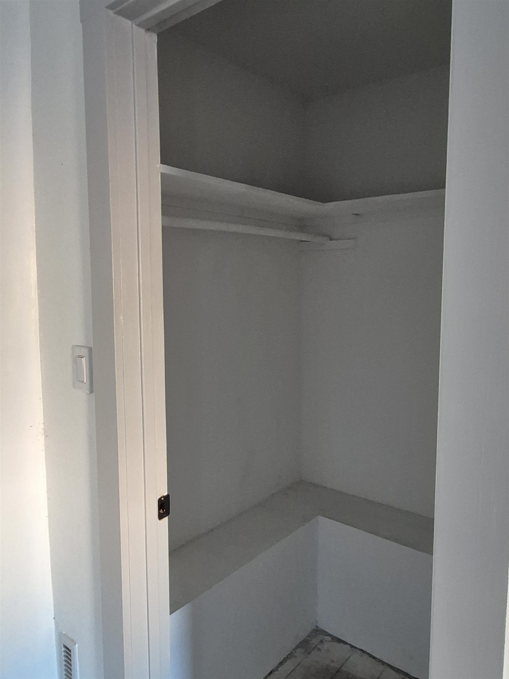 609 S B Street Arkansas City KS 67005-3411