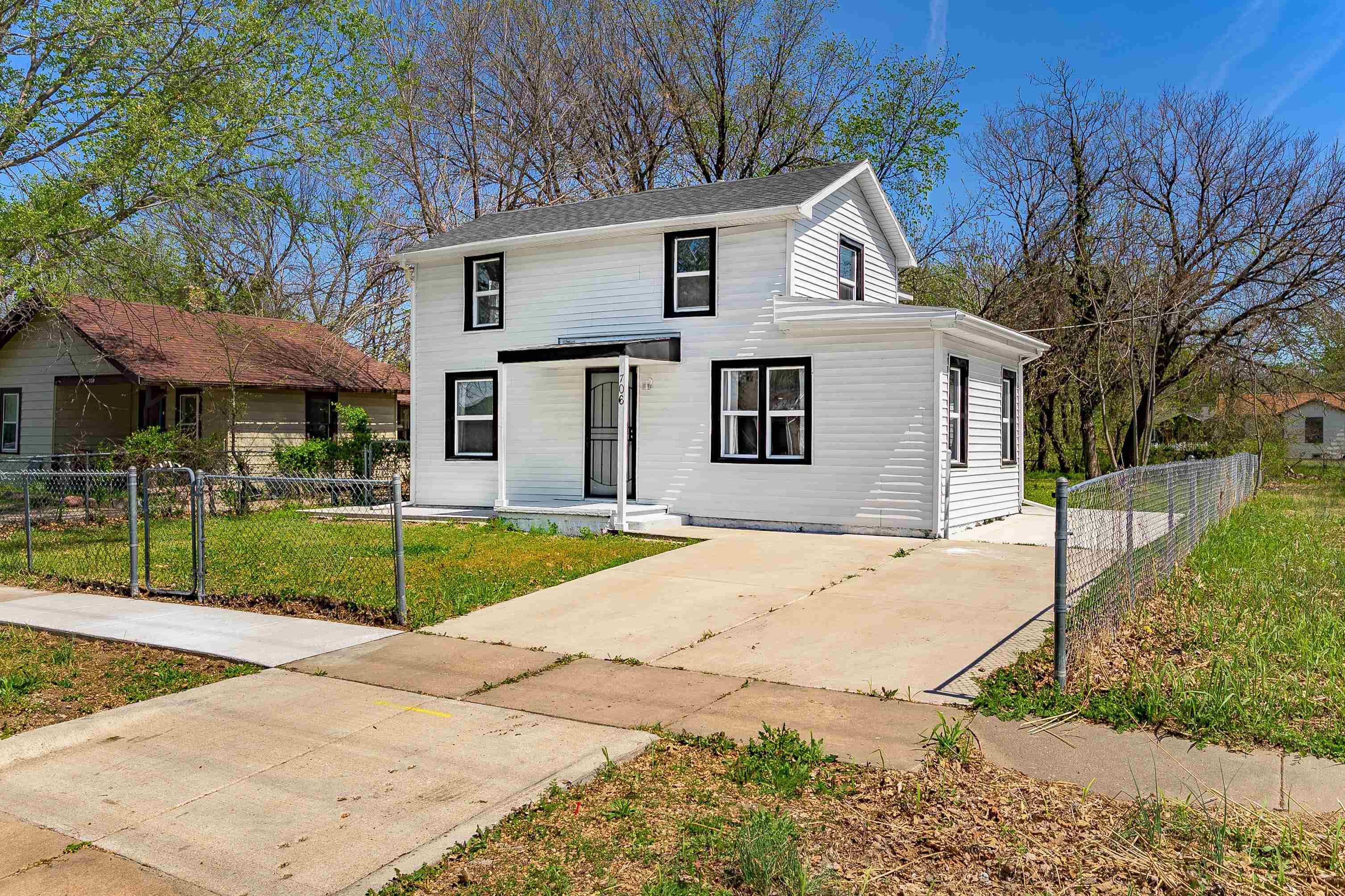 706 N Piatt Avenue Wichita KS 67214