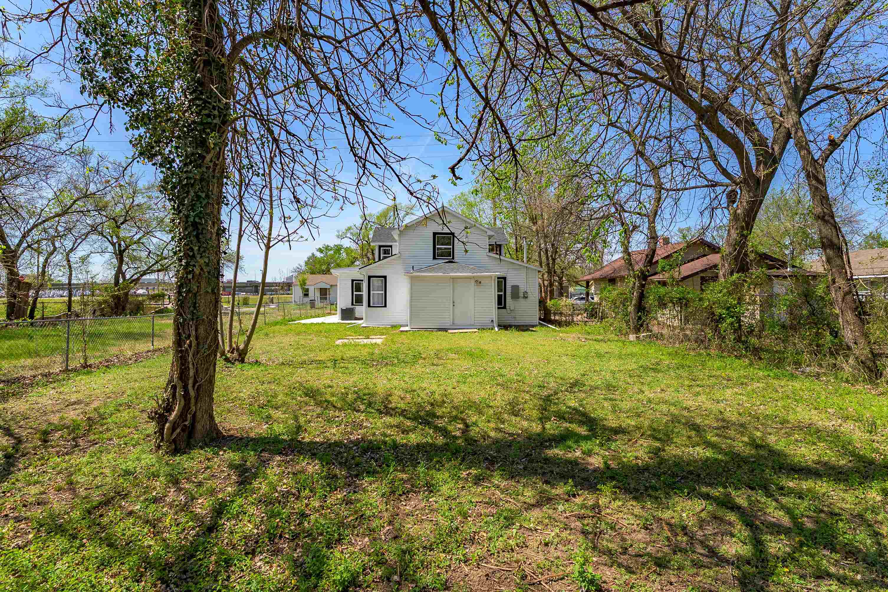 706 N Piatt Avenue Wichita KS 67214