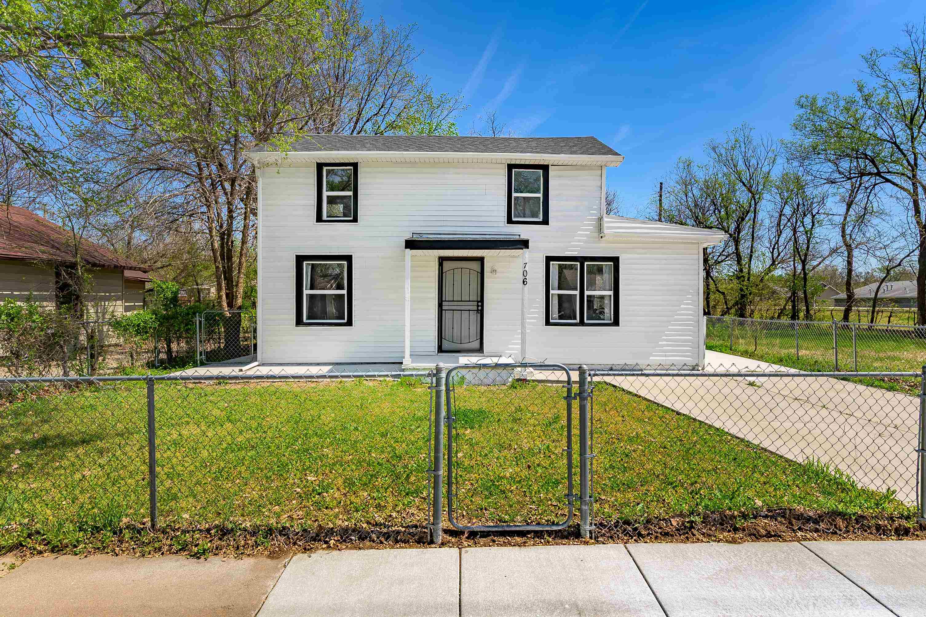 706 N Piatt Avenue Wichita KS 67214