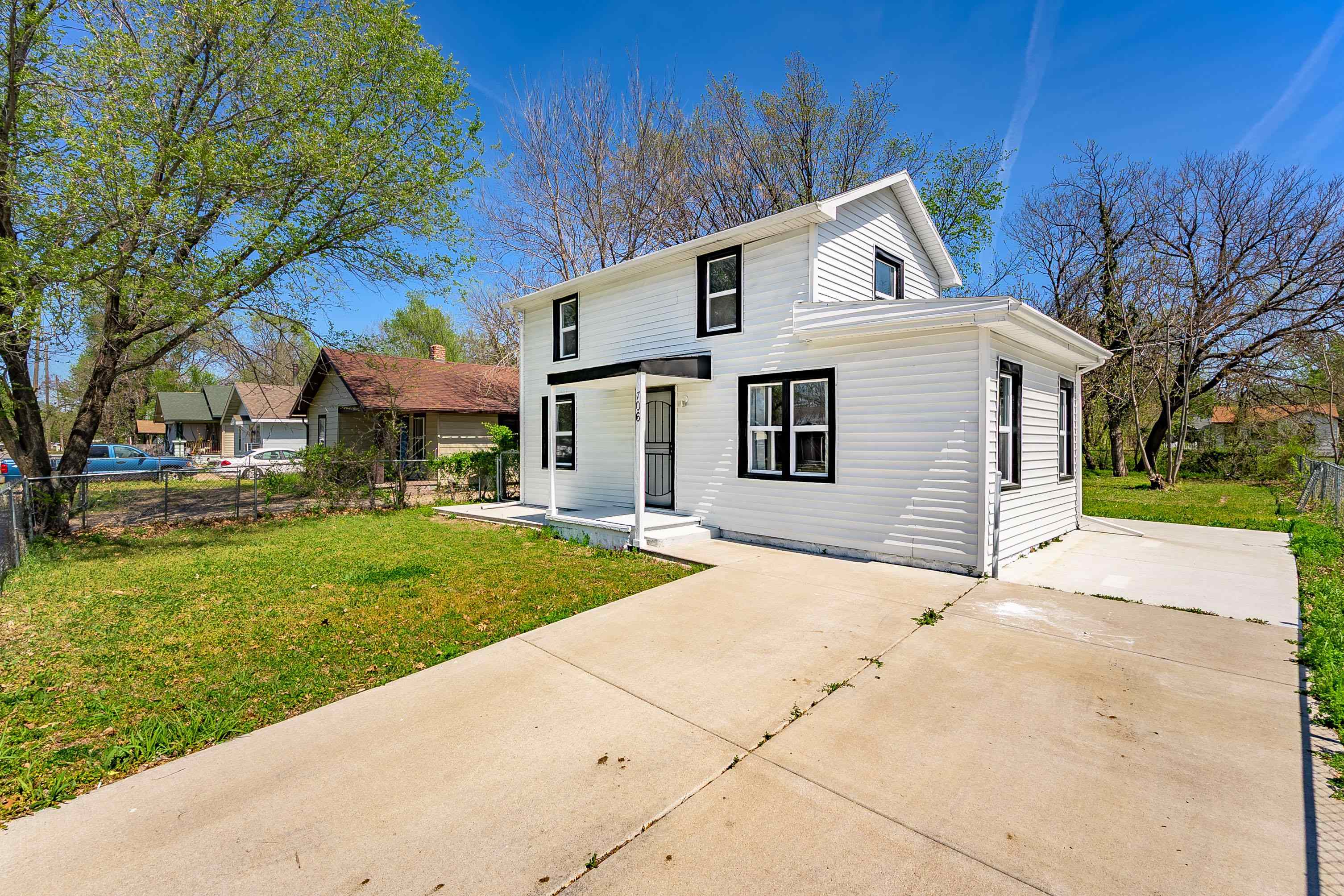 706 N Piatt Avenue Wichita KS 67214