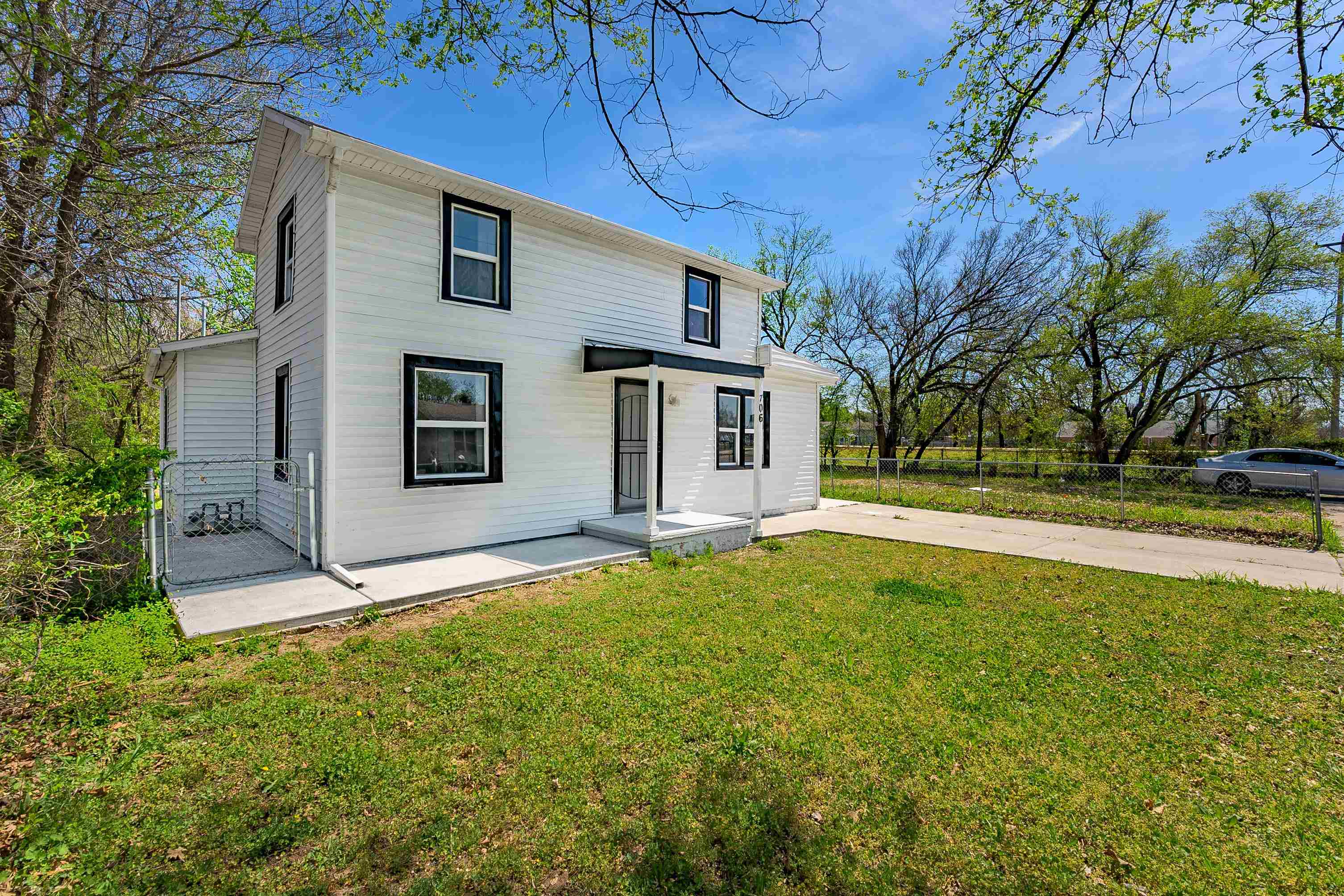 706 N Piatt Avenue Wichita KS 67214