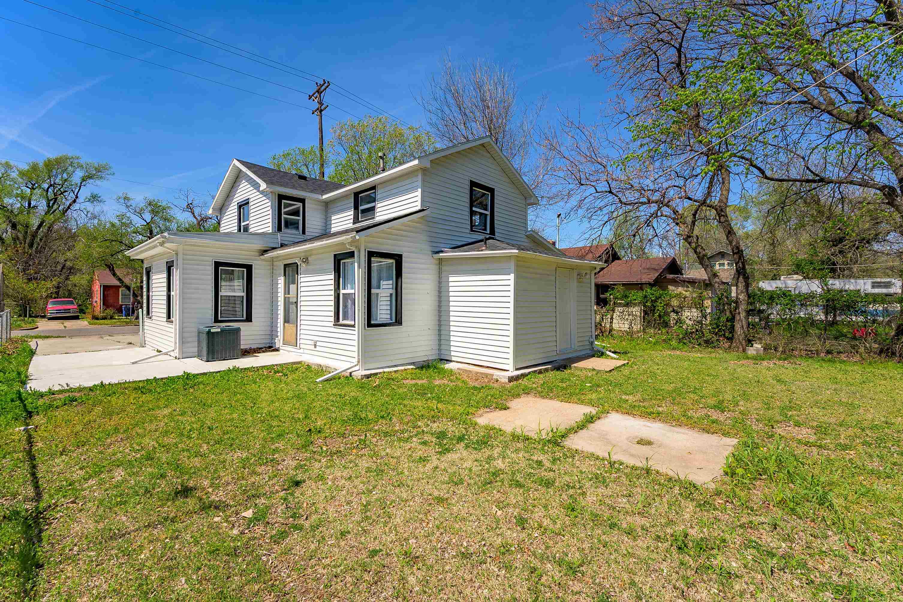 706 N Piatt Avenue Wichita KS 67214