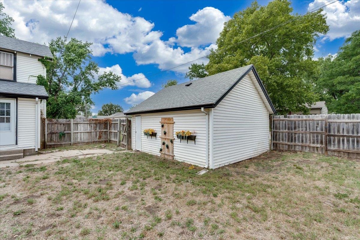 158 N Mccomas Street Wichita KS 67203