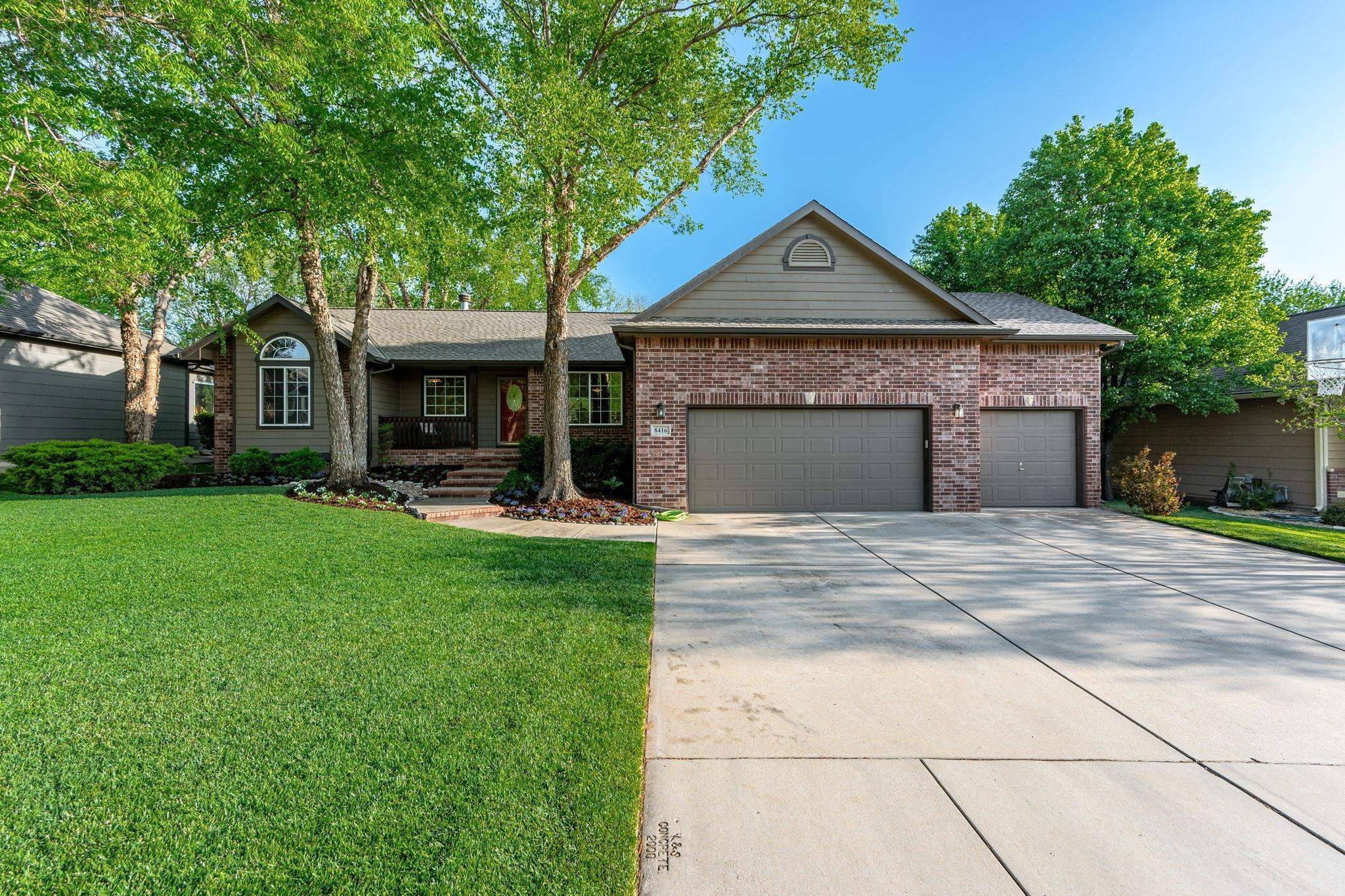 8416 W Shadow Lakes Street Wichita KS 67205