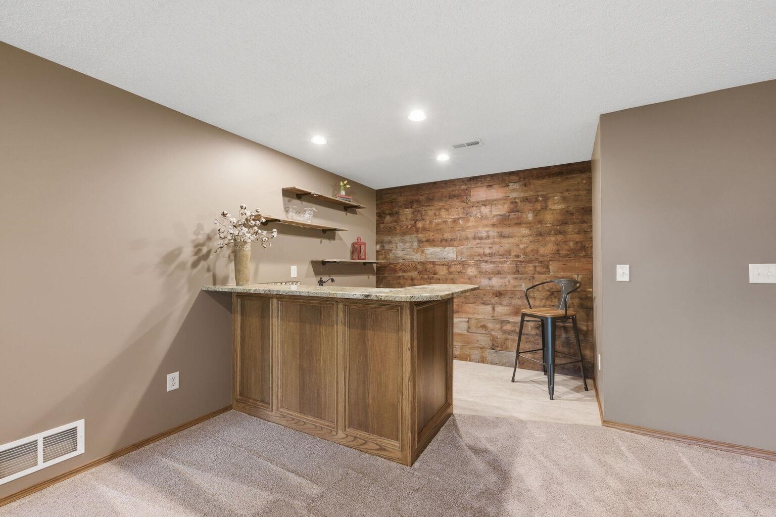 8416 W Shadow Lakes Street Wichita KS 67205