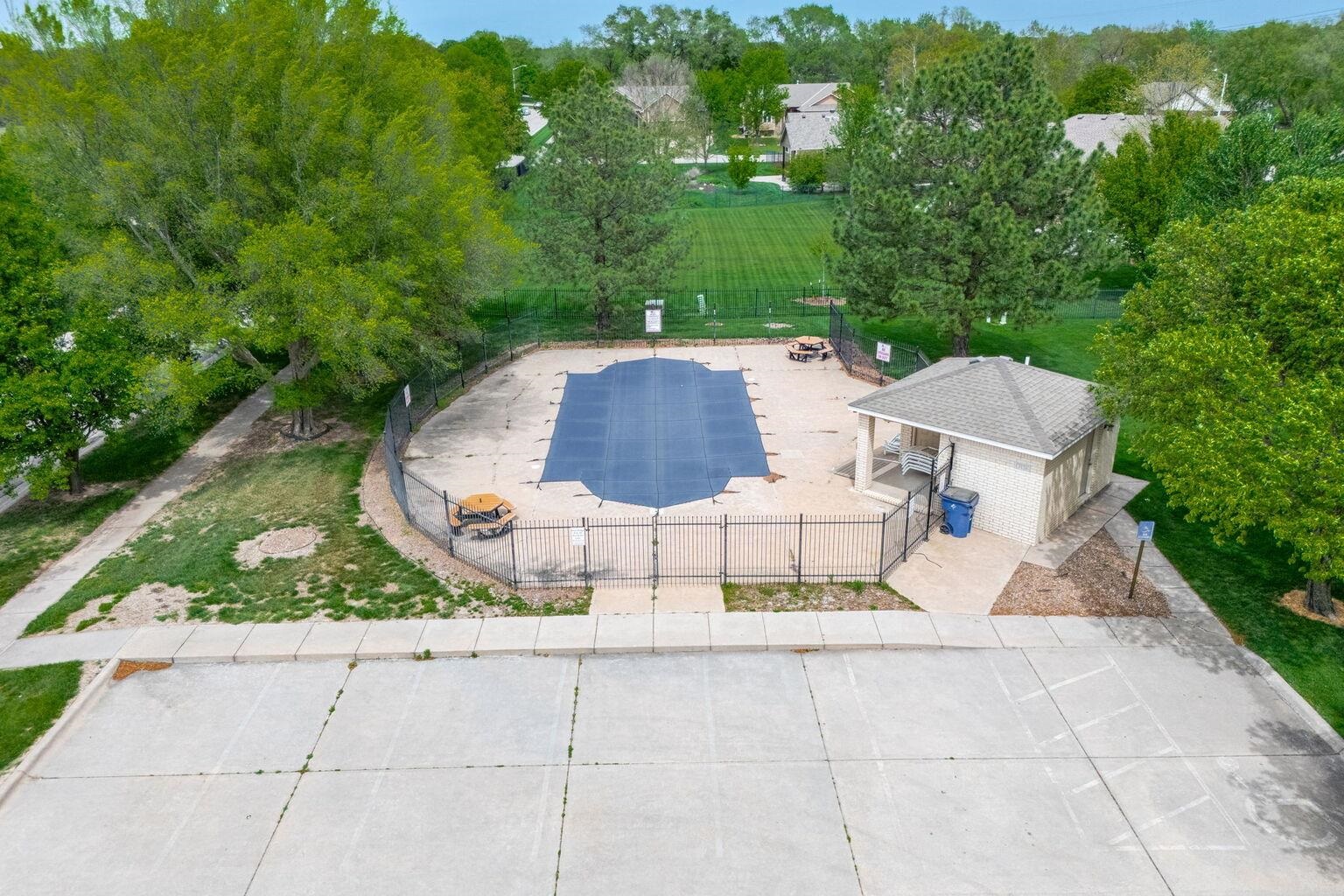 8416 W Shadow Lakes Street Wichita KS 67205