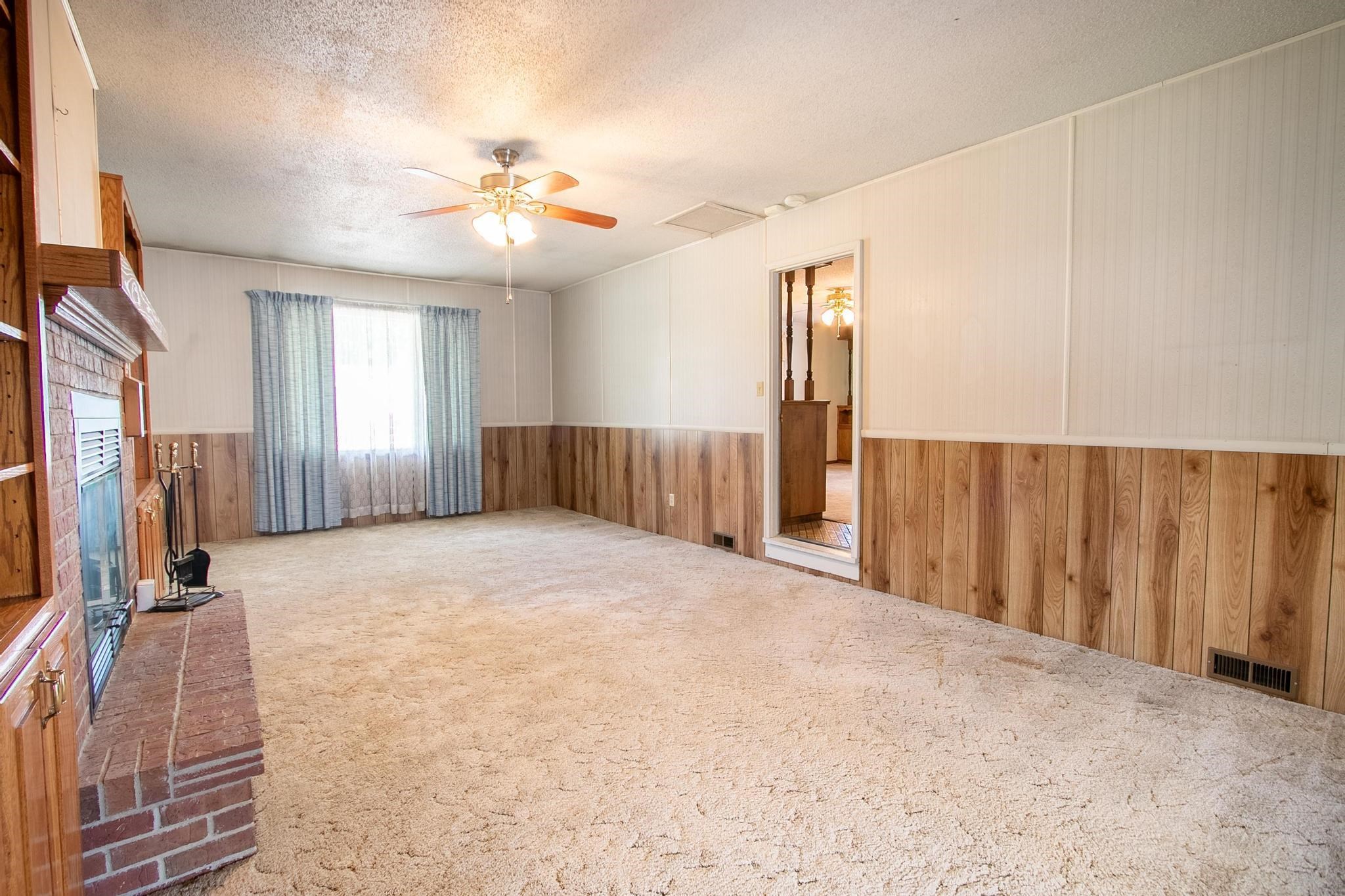 611 Chestnut Peabody KS 66866