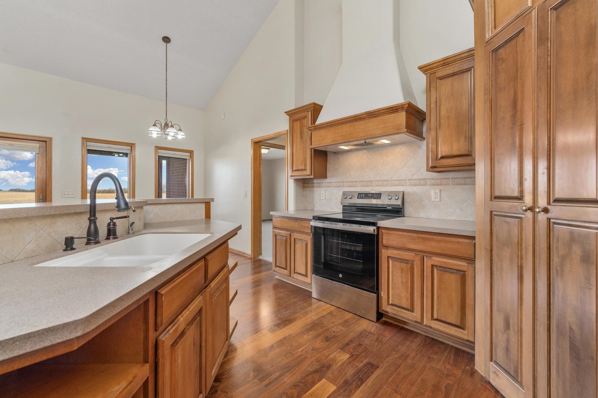 757 S Meridian Road Wellington KS 67152