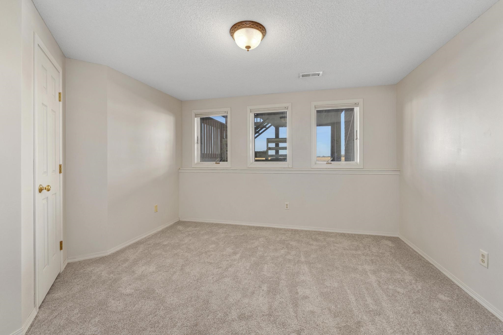 757 S Meridian Road Wellington KS 67152