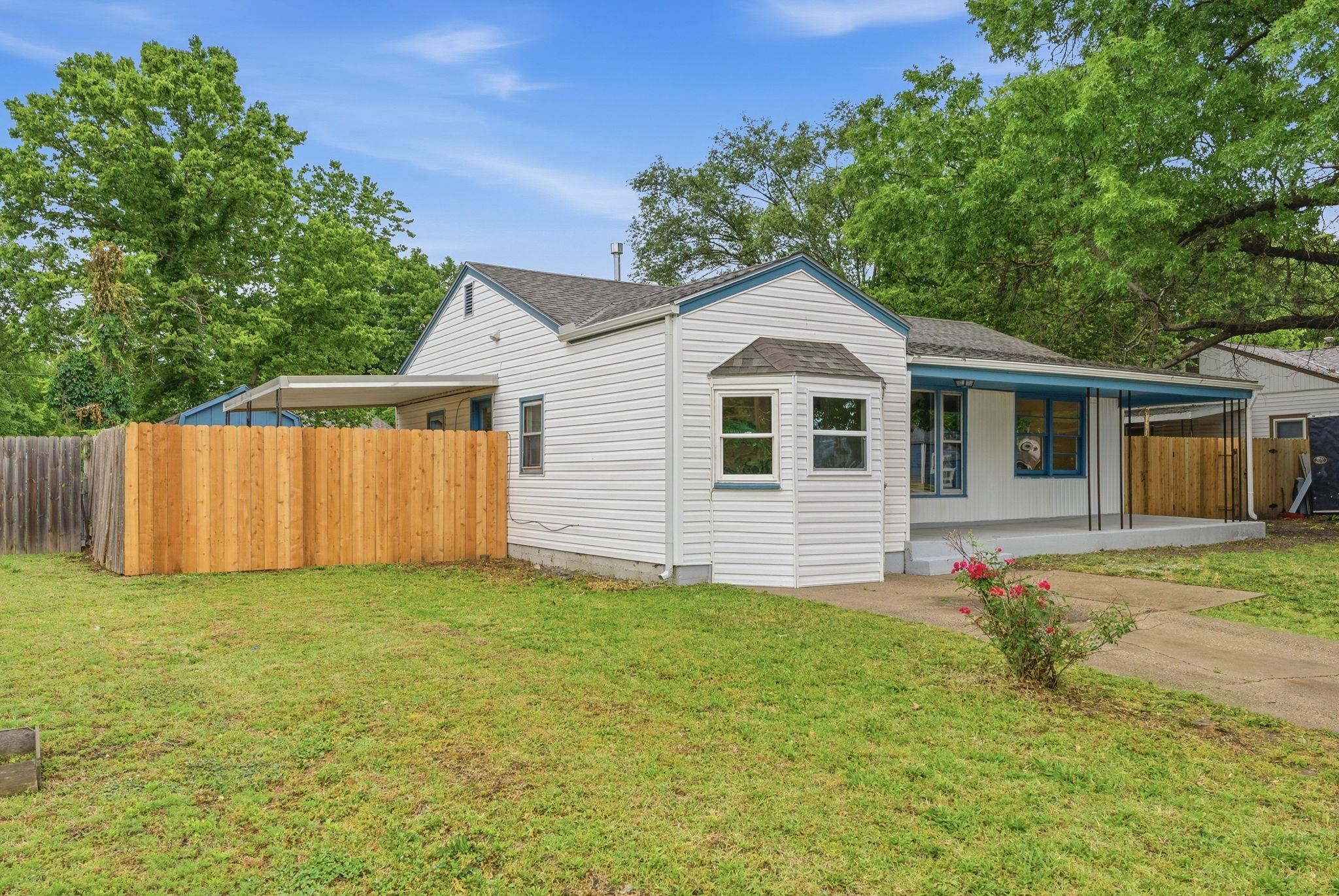 3018 E Southfork Court Wichita KS 67216