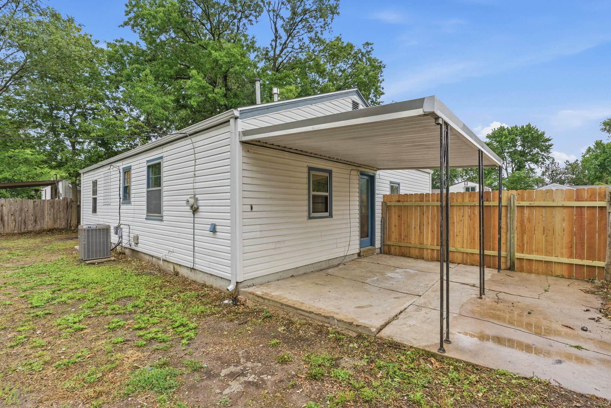 3018 E Southfork Court Wichita KS 67216