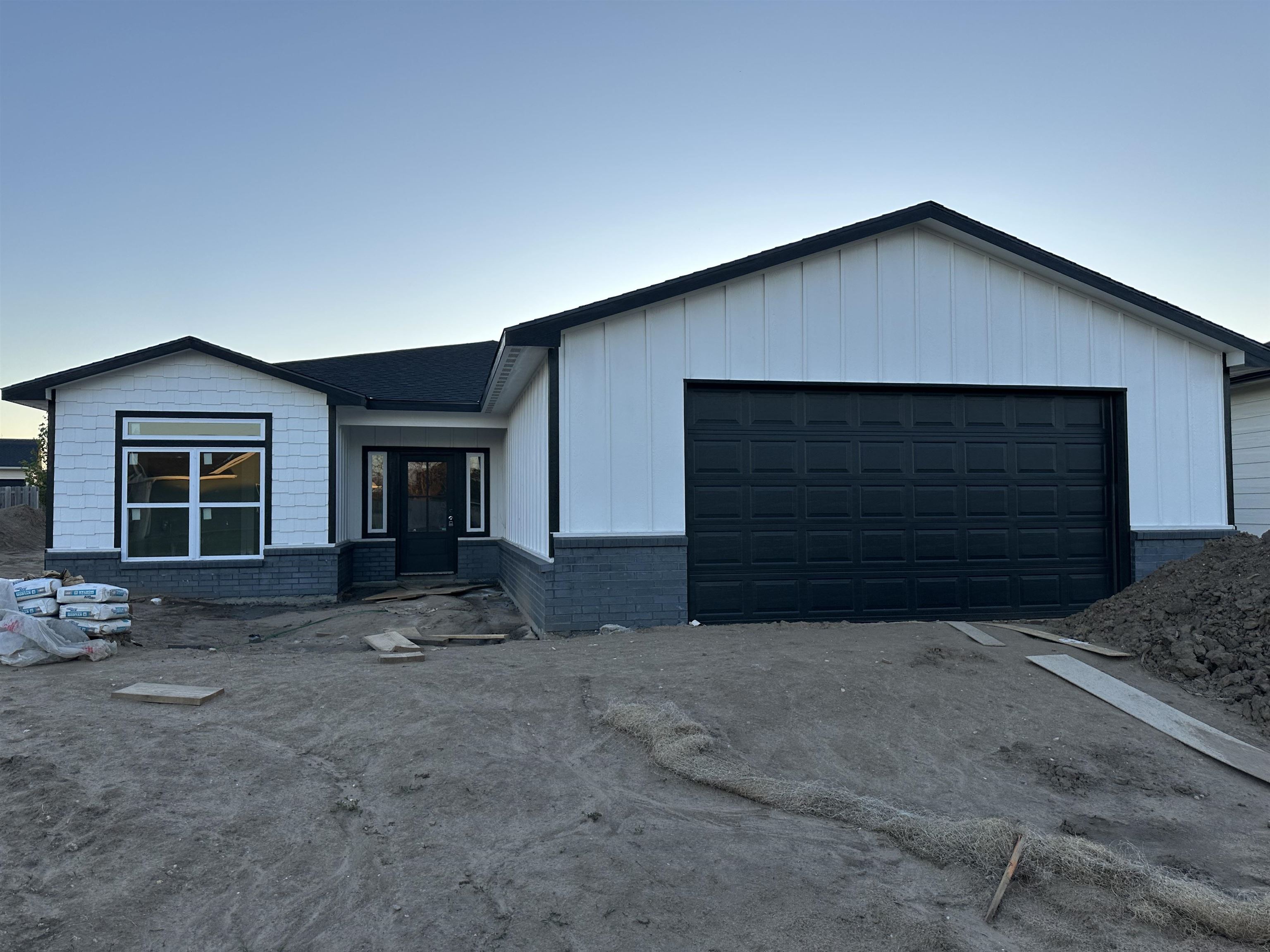 4304 N Sunny Court Wichita KS 67205