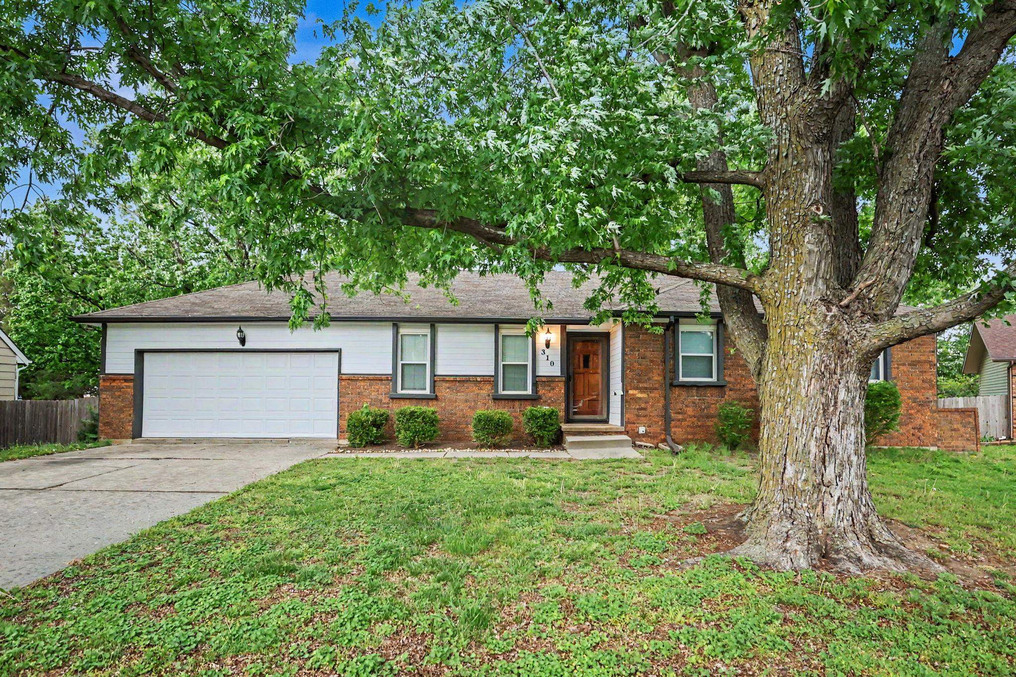 310 Valleyview Court Andover KS 67002