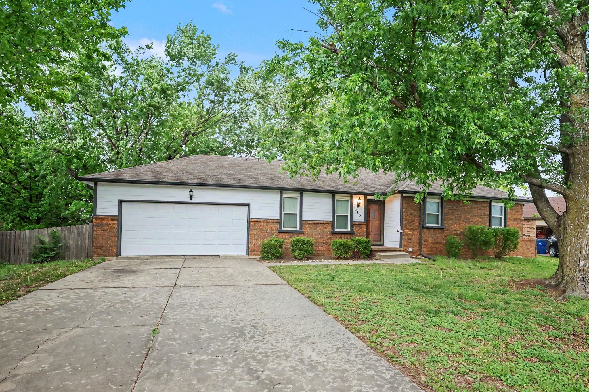 310 Valleyview Court Andover KS 67002