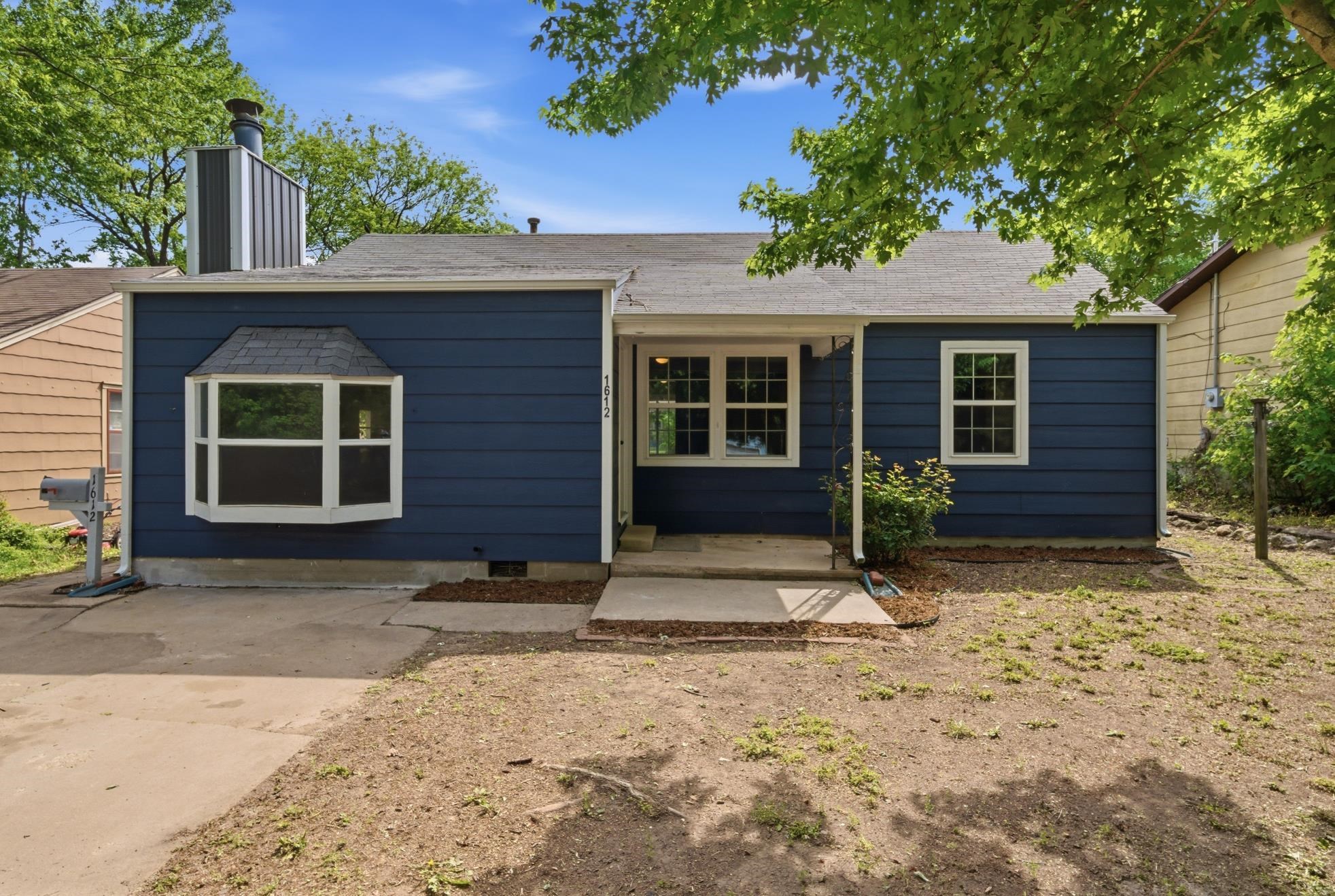 1612 N Cron Augusta KS 67010
