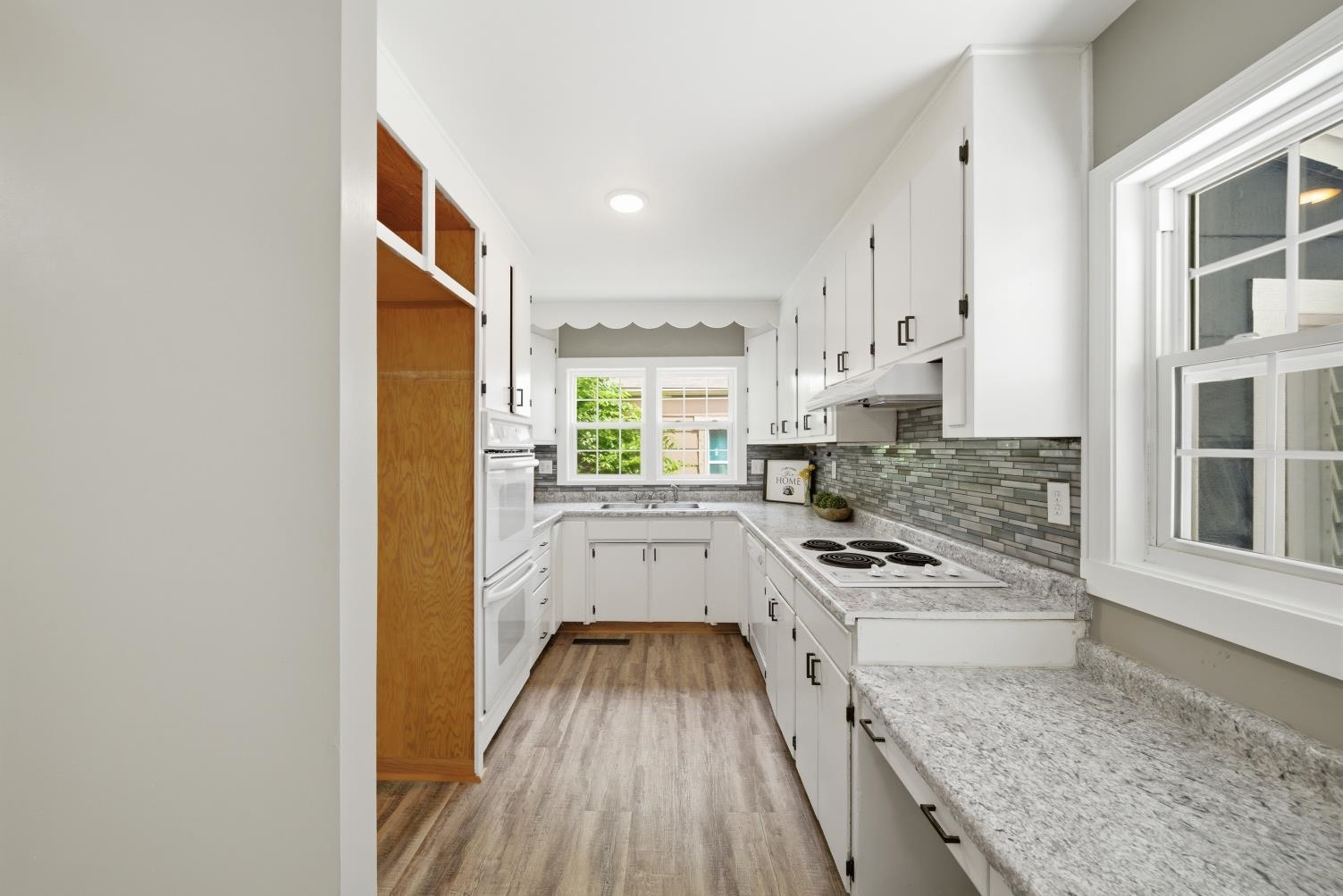 1612 N Cron Augusta KS 67010