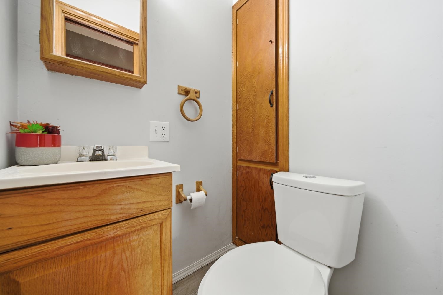 1612 N Cron Augusta KS 67010
