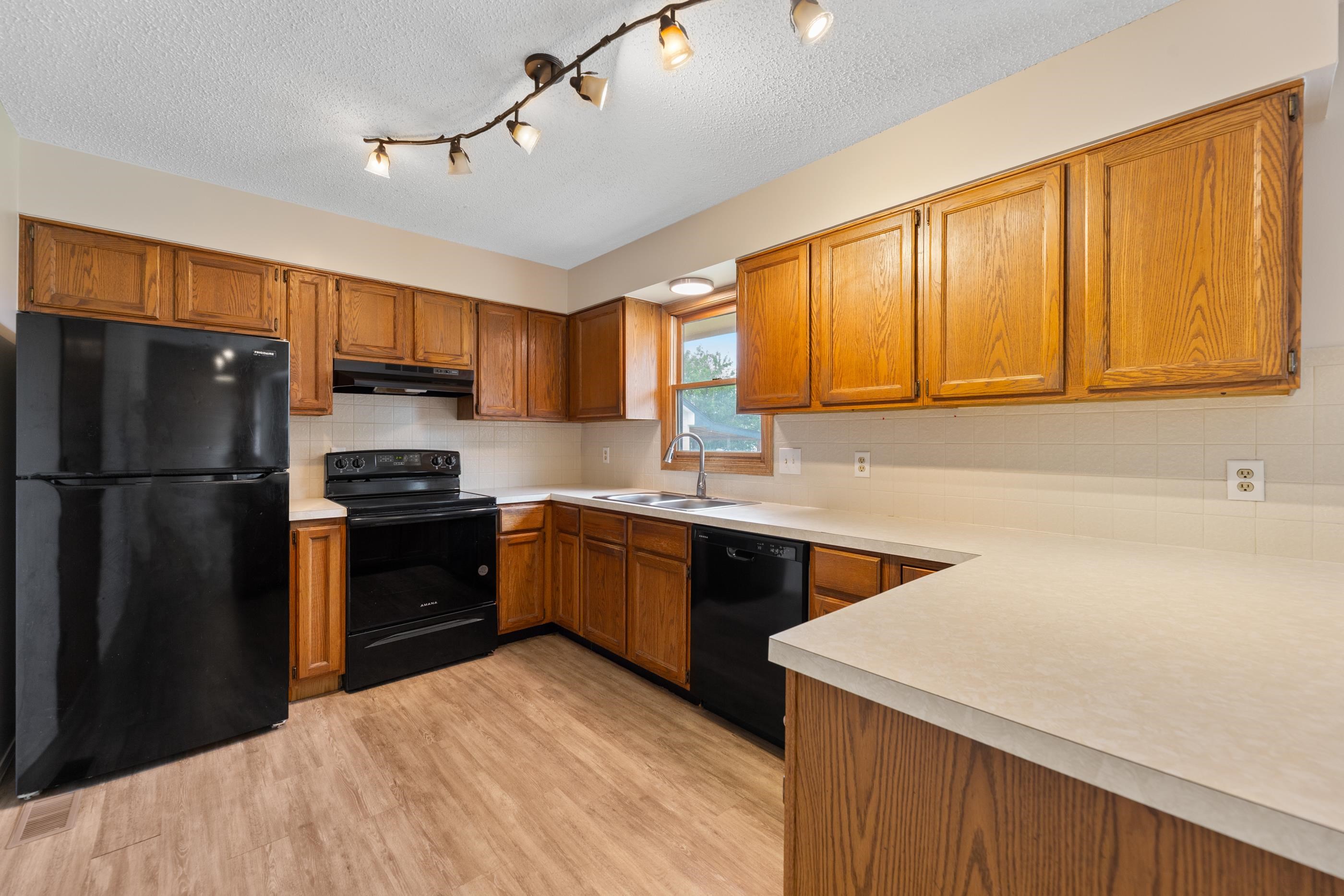 2316 S Linden Circle Wichita KS 67207