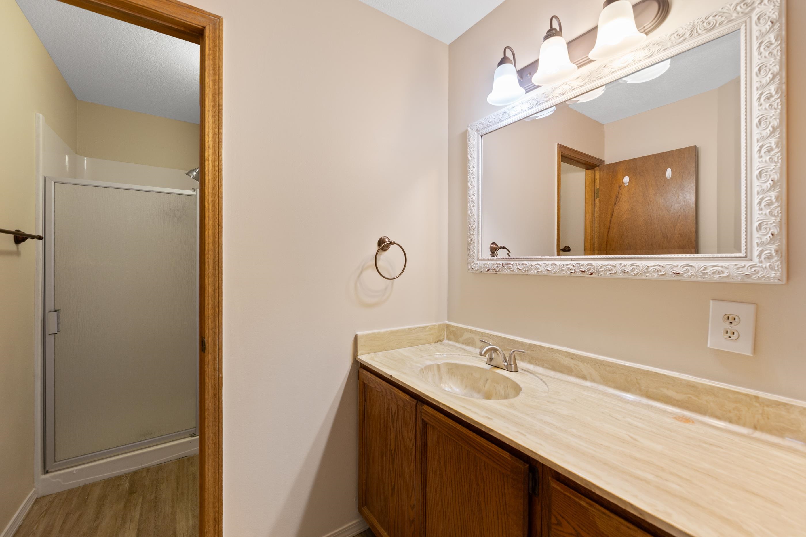 2316 S Linden Circle Wichita KS 67207