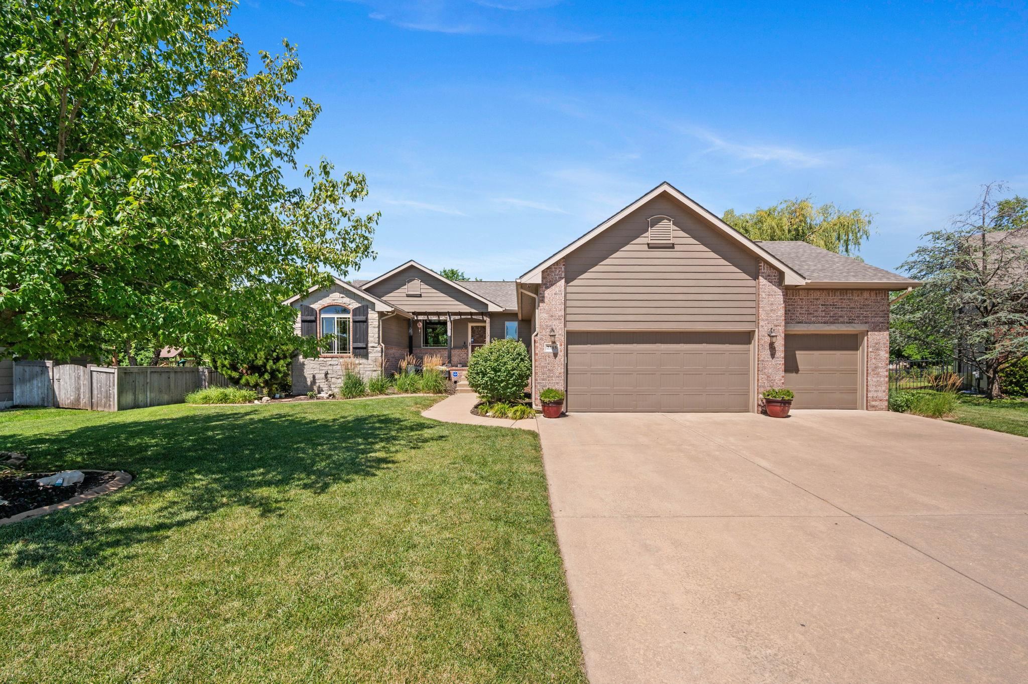 2303 N Flutter Lane Wichita KS 67228