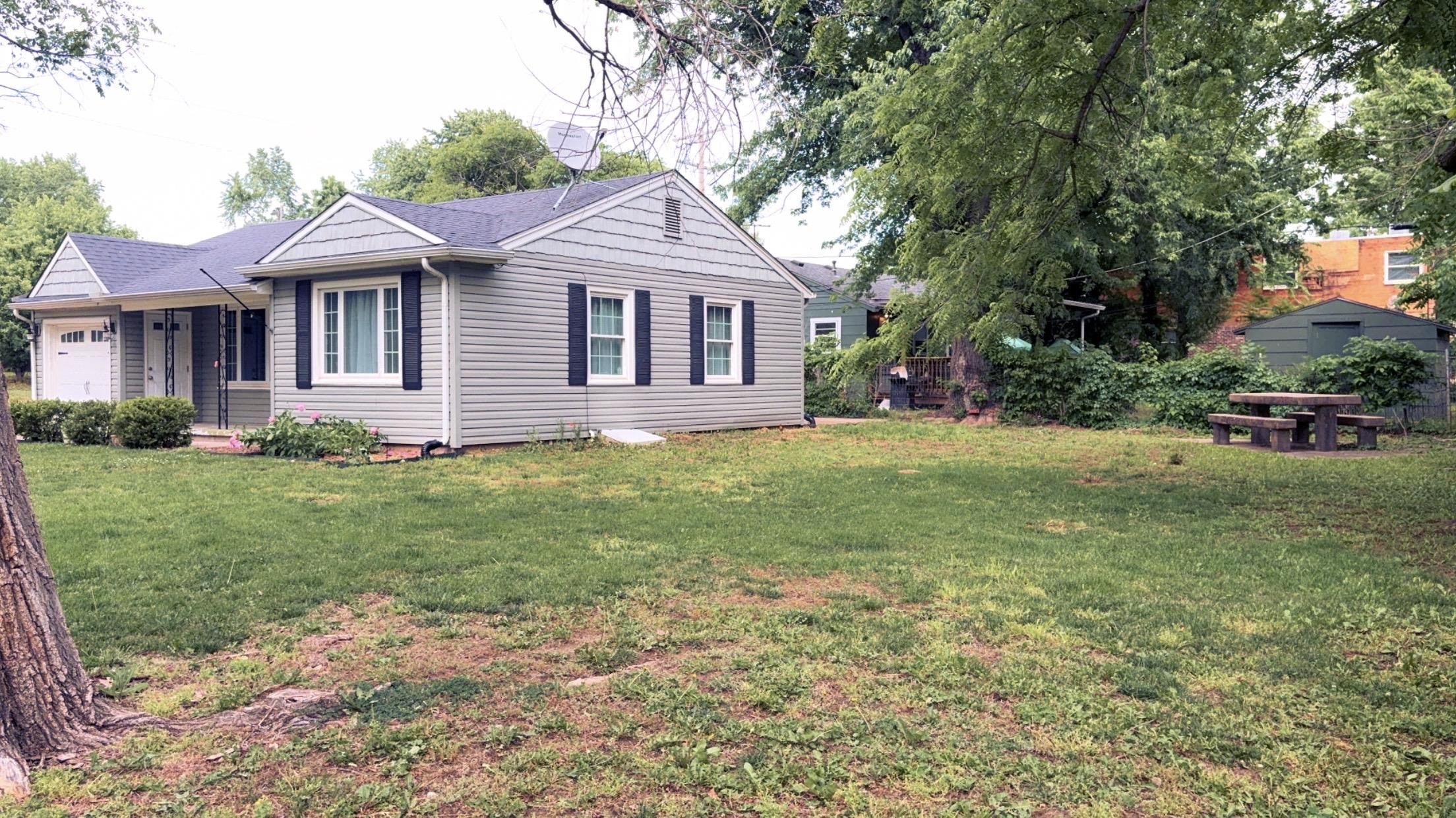 1302 Shelden El Dorado KS 67042