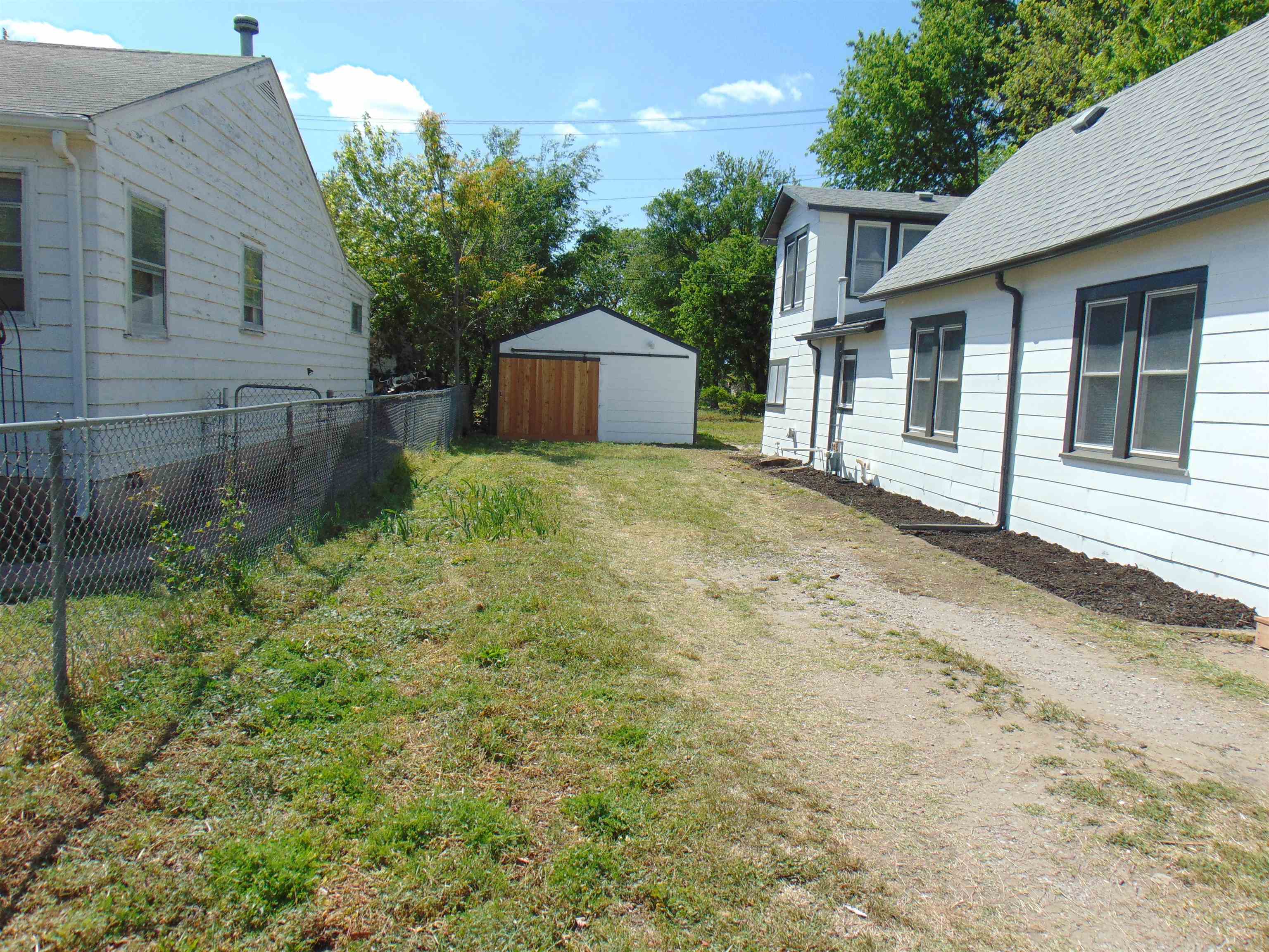 1657 S Gold Wichita KS 67213