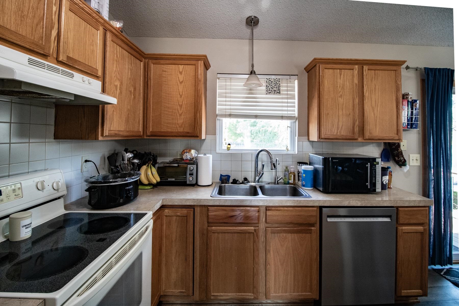 2212 E Carriage Drive Derby KS 67037